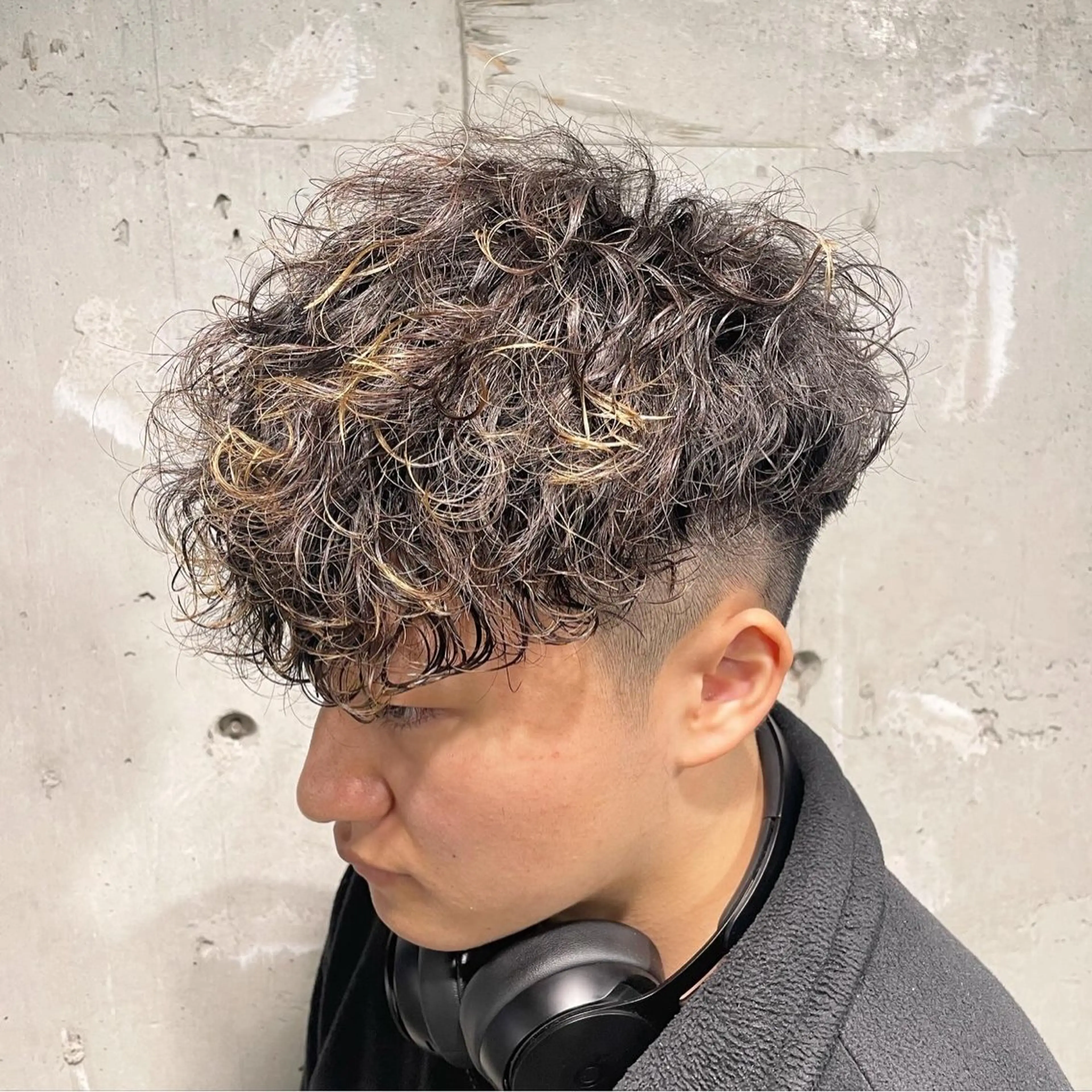 カラー パーマ メンズ 艶髪/透明感🪽 DISCO🪽のヘアスタイル