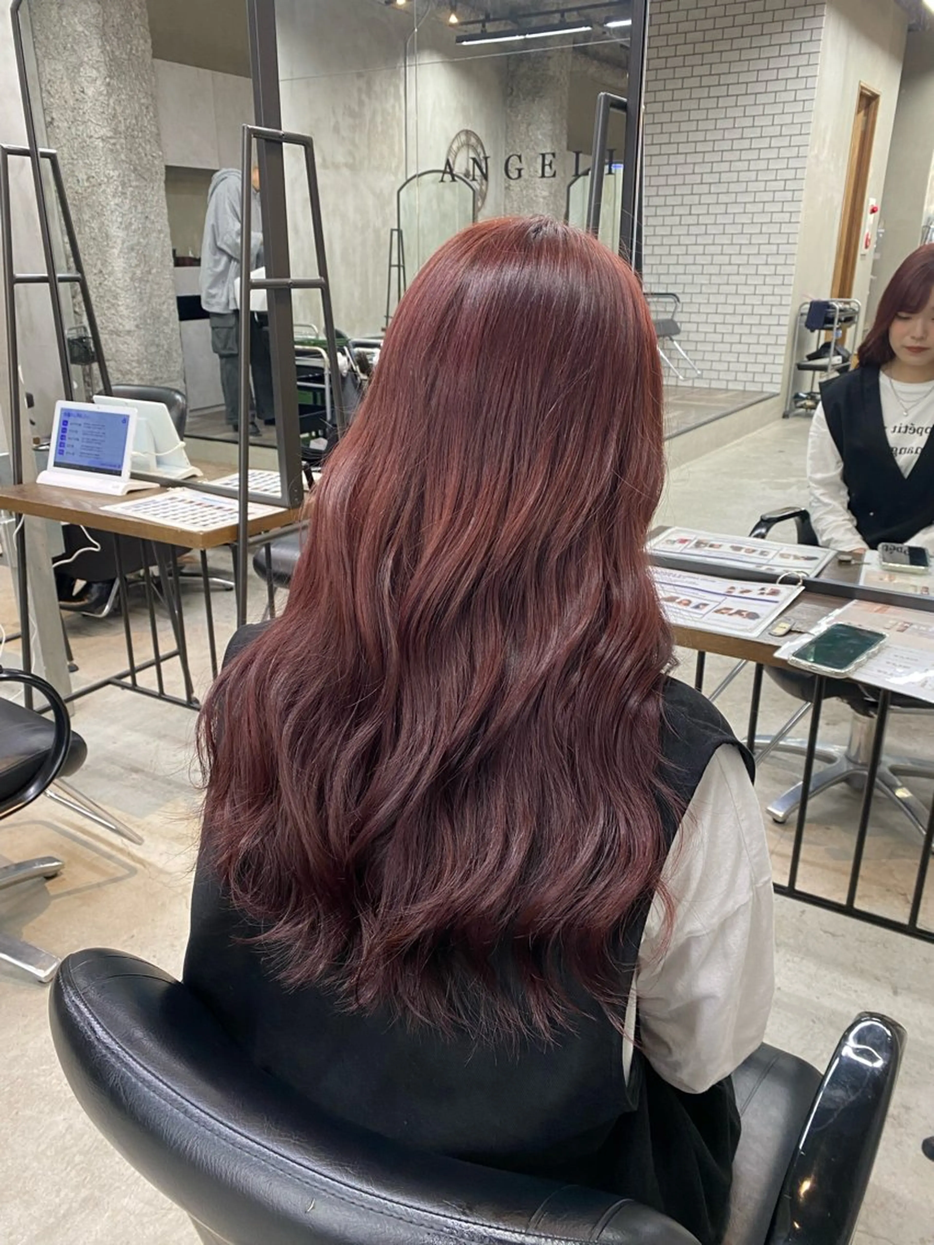 カラー ブリーチ ブラウンカラー ピンクカラー 藤永 みくのヘアスタイル