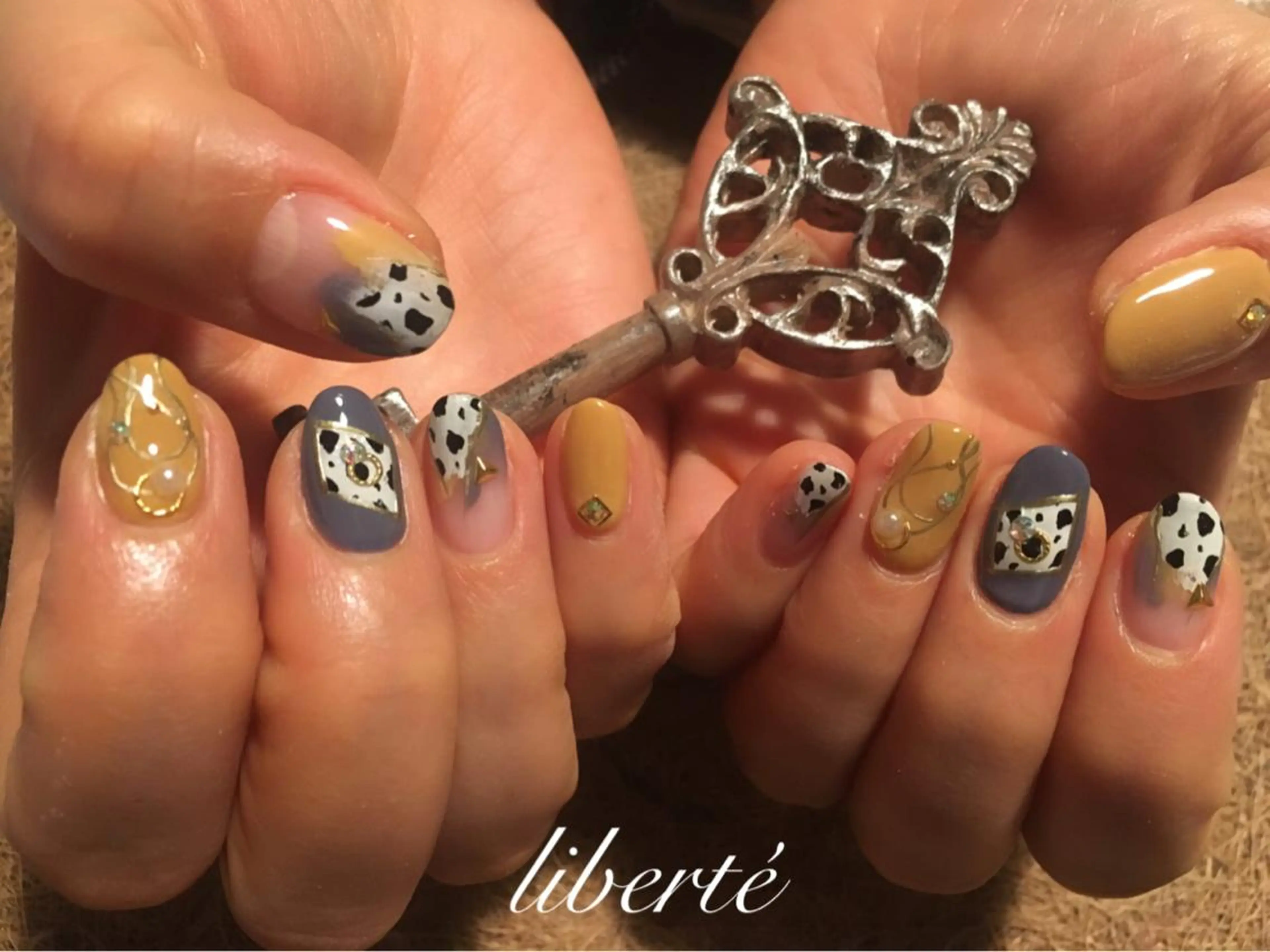 ネイル liberté (リベルテ)のネイルデザイン