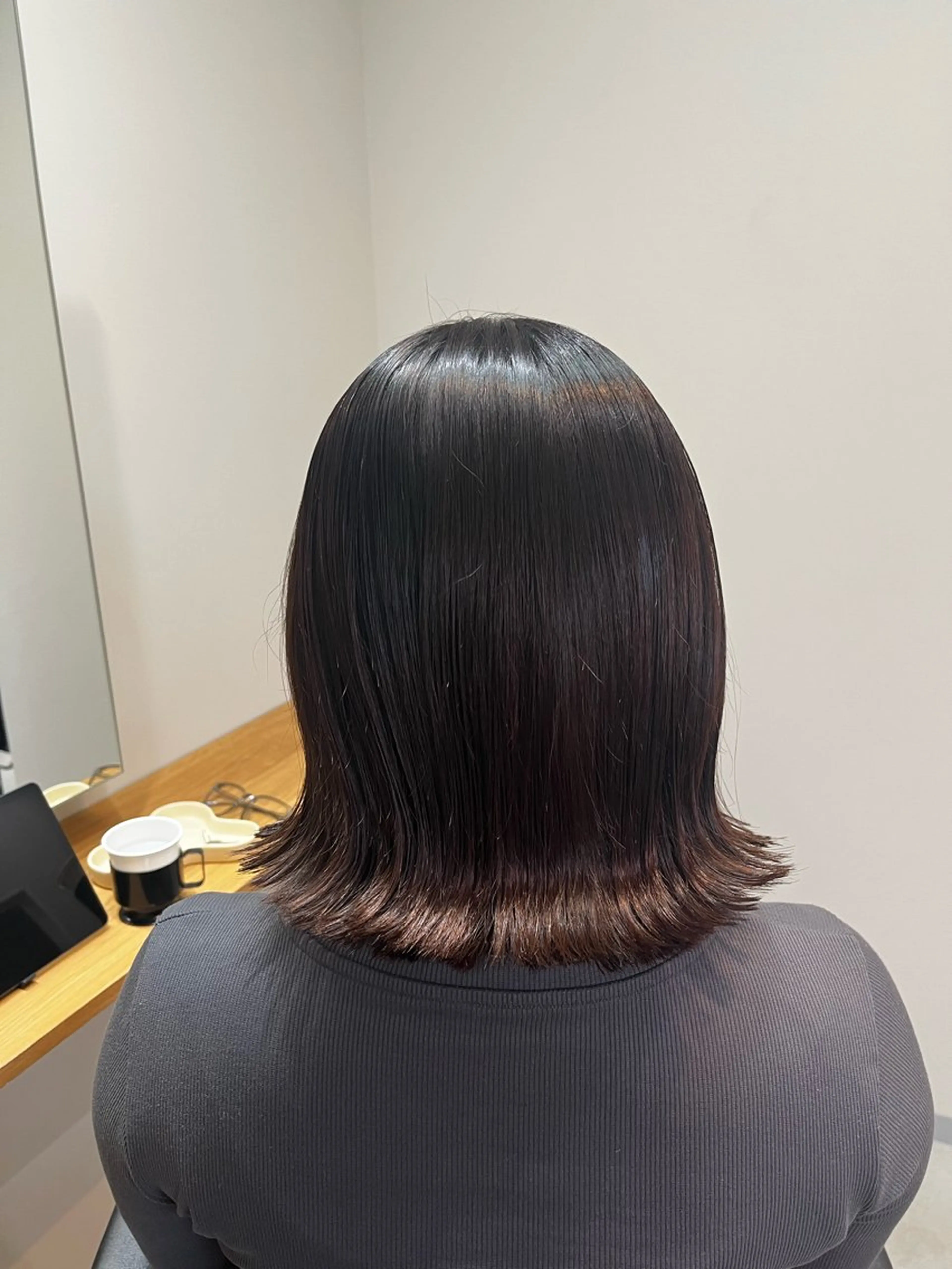 ミディアム カット 縮毛矯正 トリートメント oma フクダのヘアスタイル