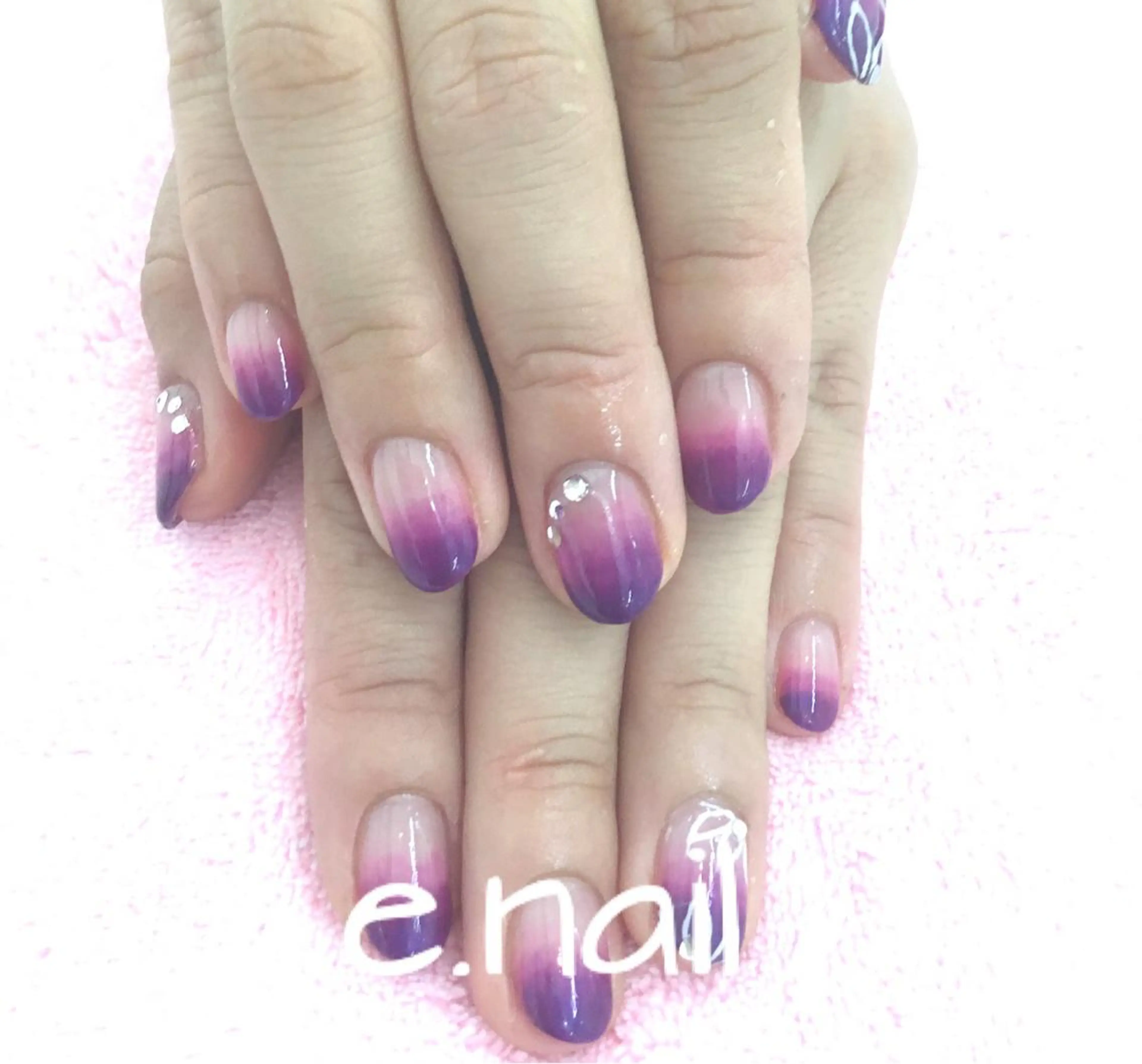 ネイル e.nail所属・和賀井 恵理のネイルデザイン