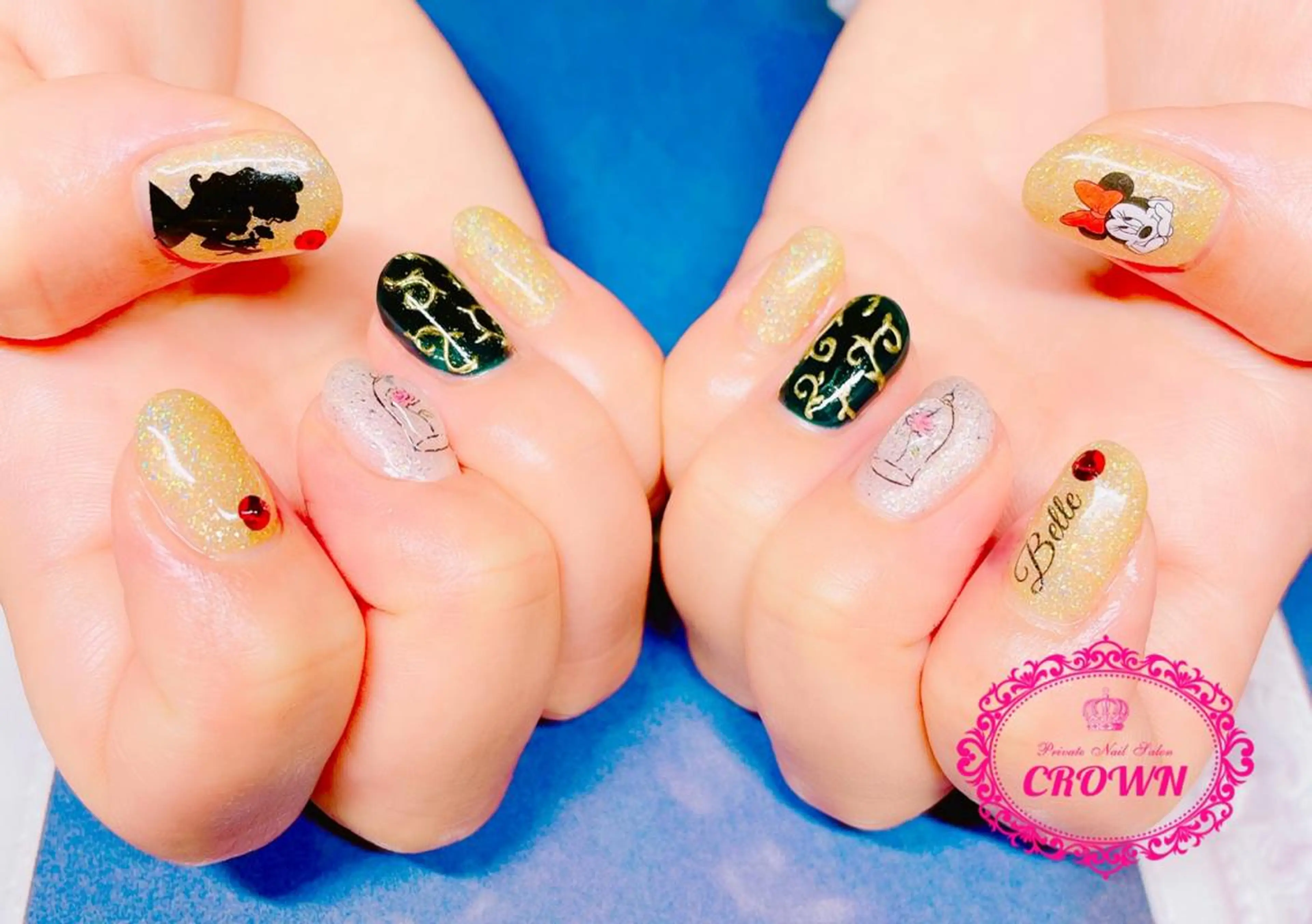 ネイル ハンドネイル CROWN プライベートサロンのネイルデザイン