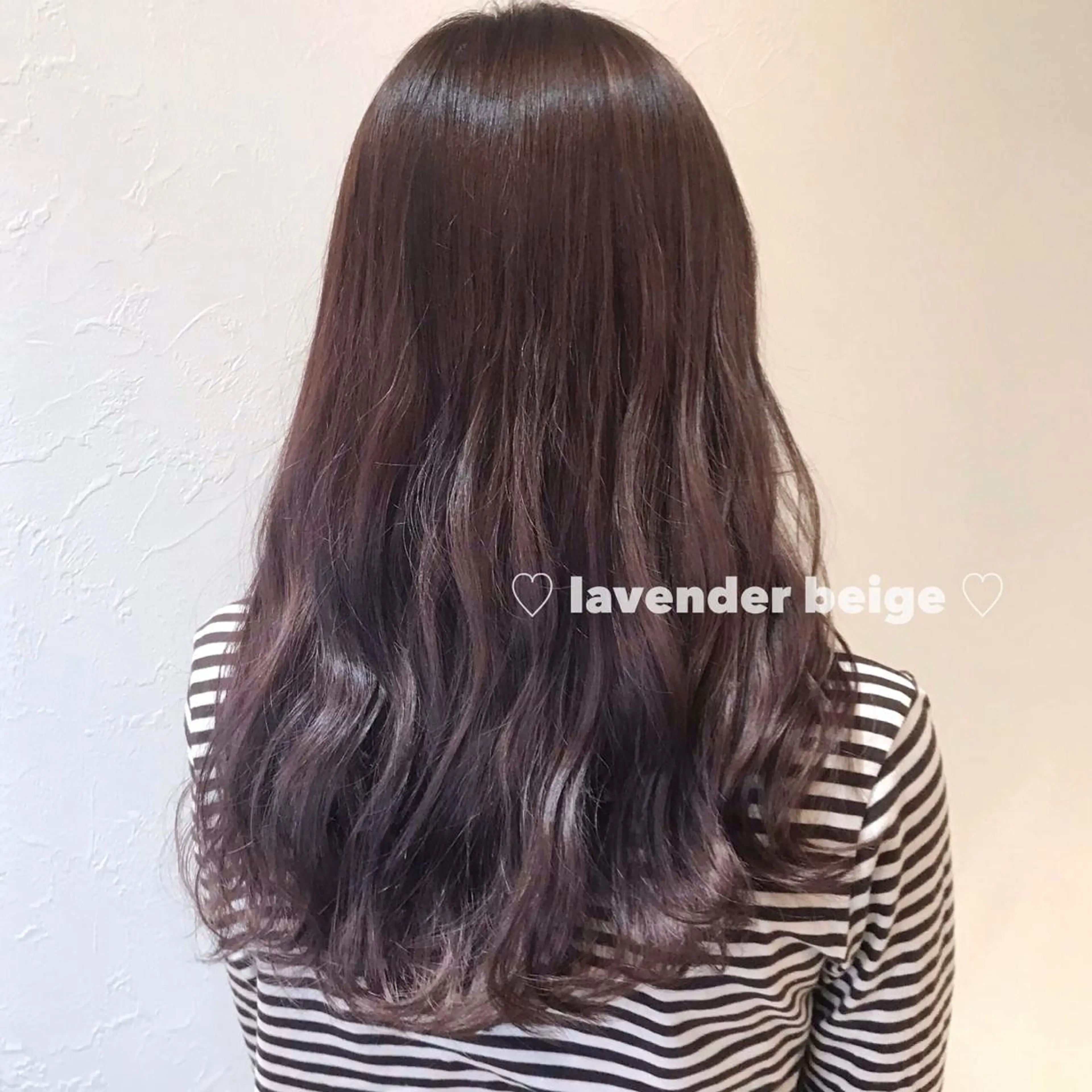 ロング ブリーチなしカラー ダブルカラーエクステのヘアスタイル