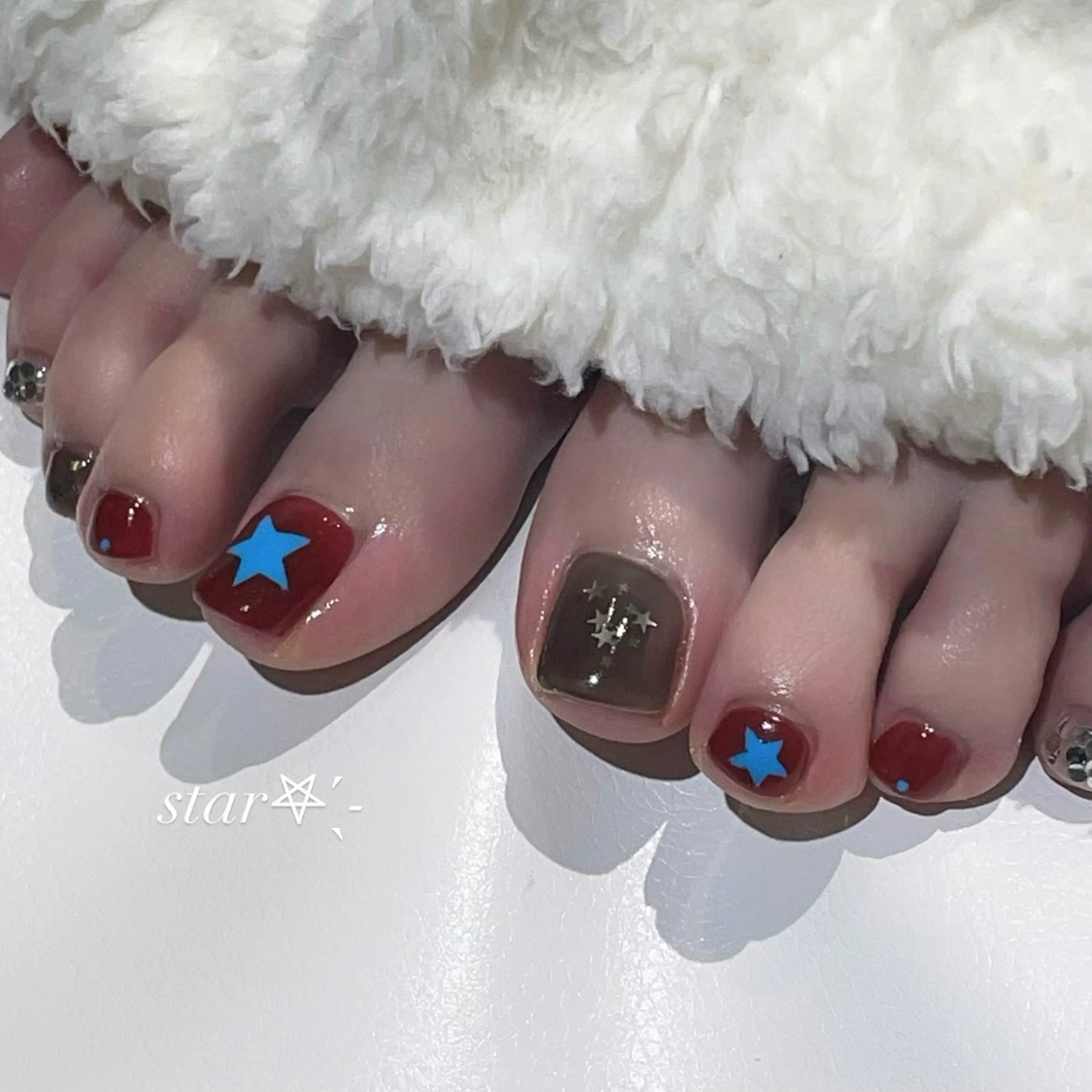 ネイル Lily🍒 NANAのネイルデザイン