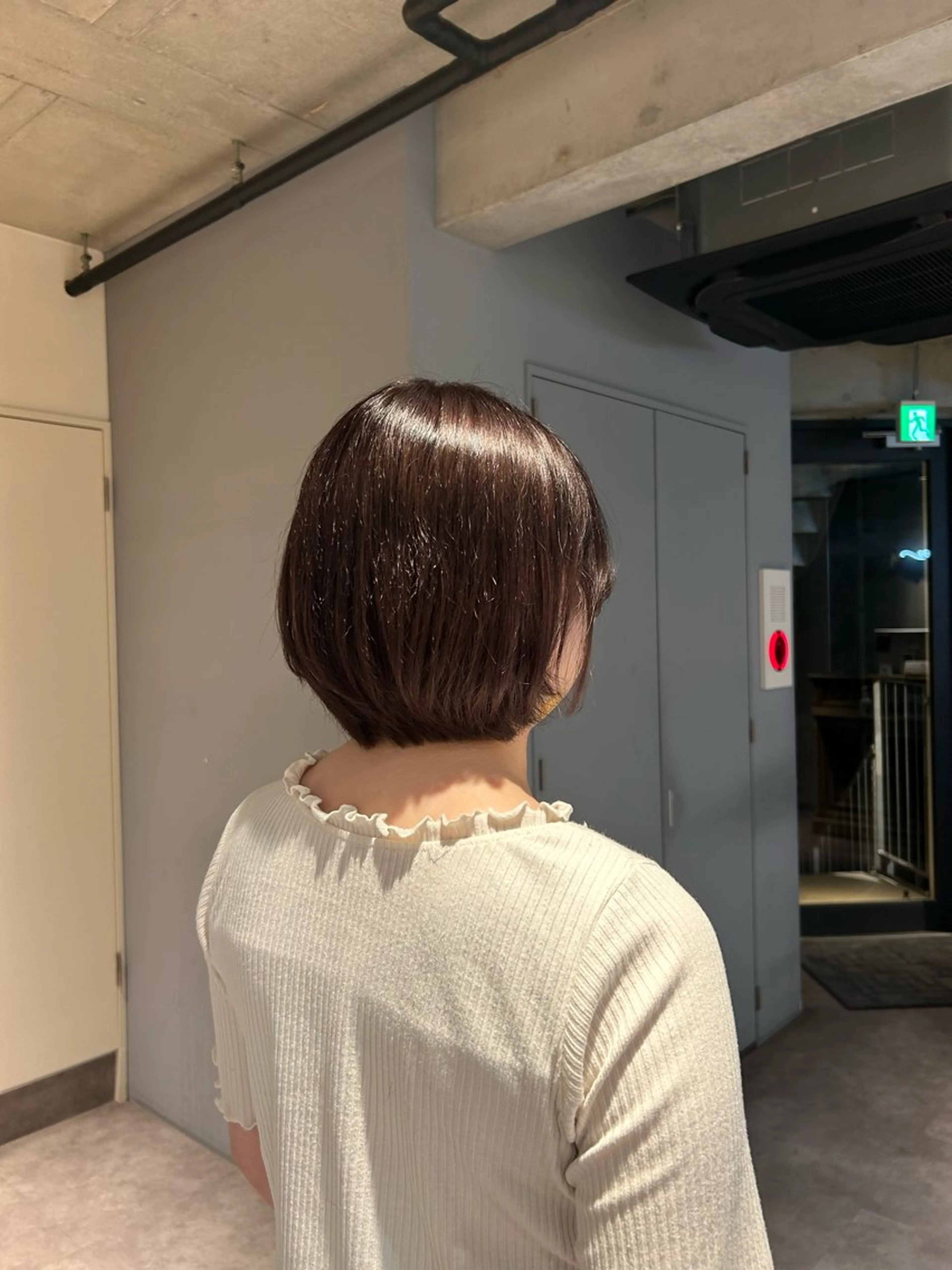 ショート カラー ブリーチ ラベンダーカラー ラベンダーグレー ショートヘア カット ヘアカラー 葉月/ボブ/ 透明感カラー／中目黒のヘアスタイル