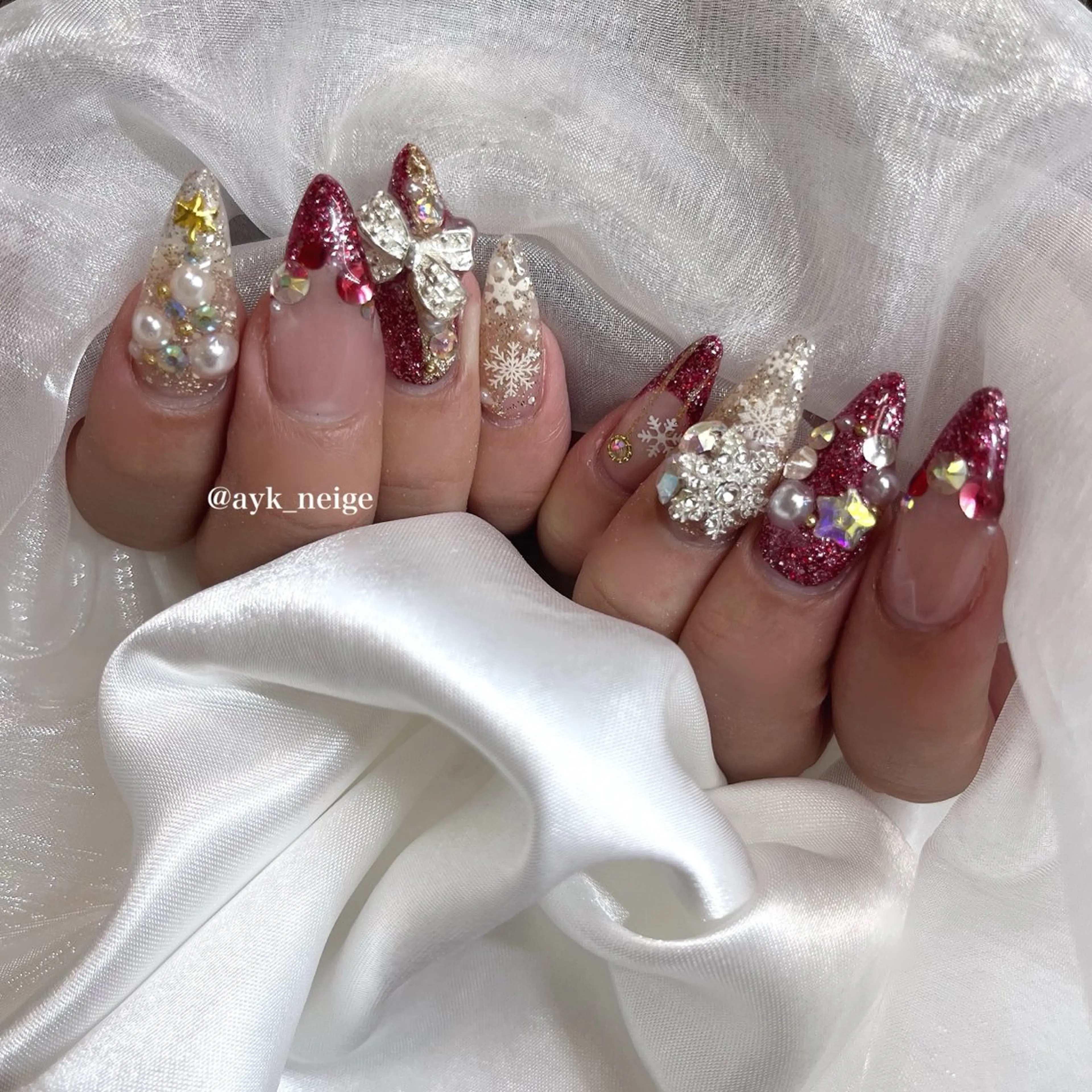 ネイル フットネイル フレンチネイル キラキラネイル 韓国ネイル マグネットネイル n'eige nail所属・大谷 綾香のネイルデザイン