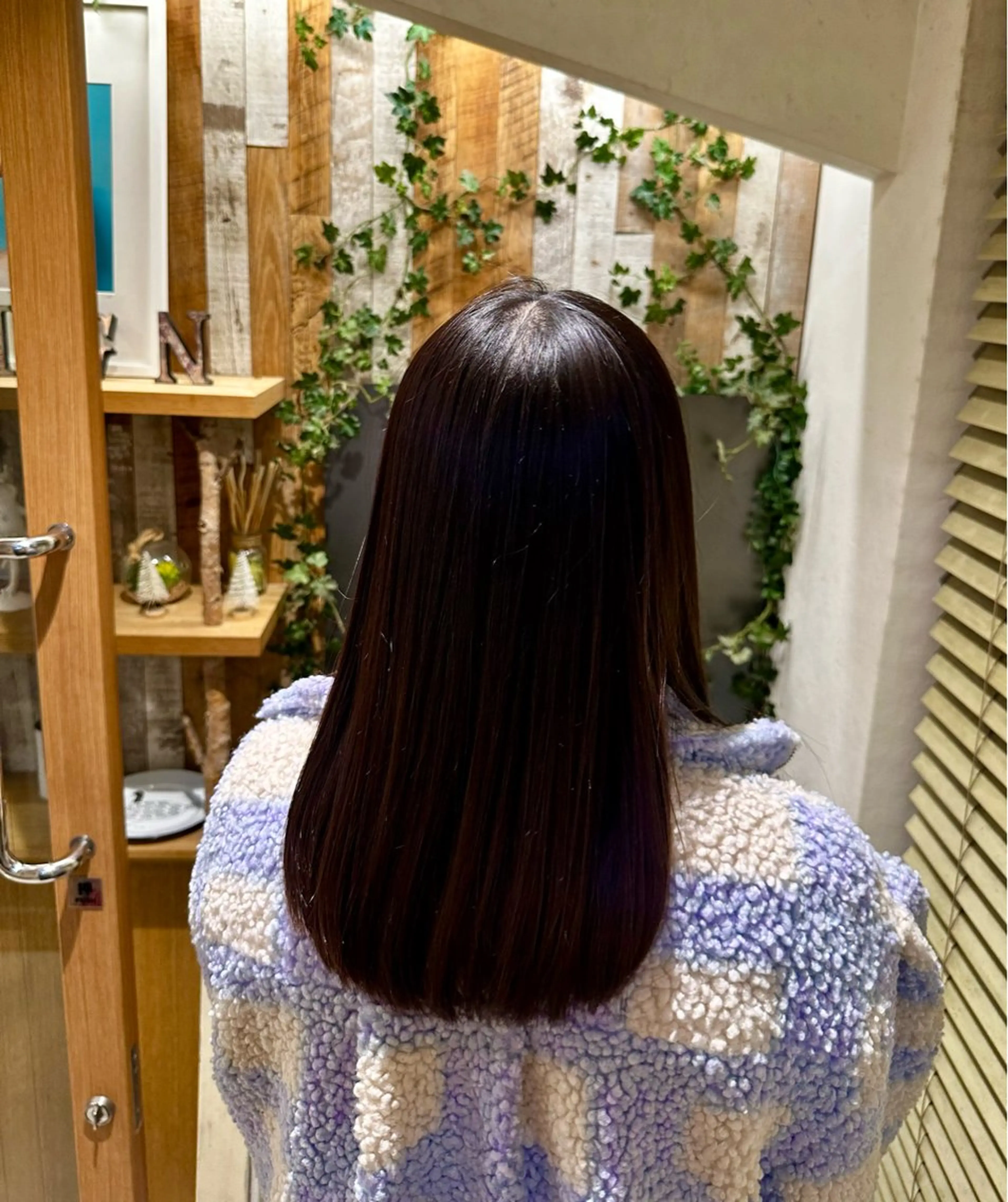 岡本 葵のヘアスタイル