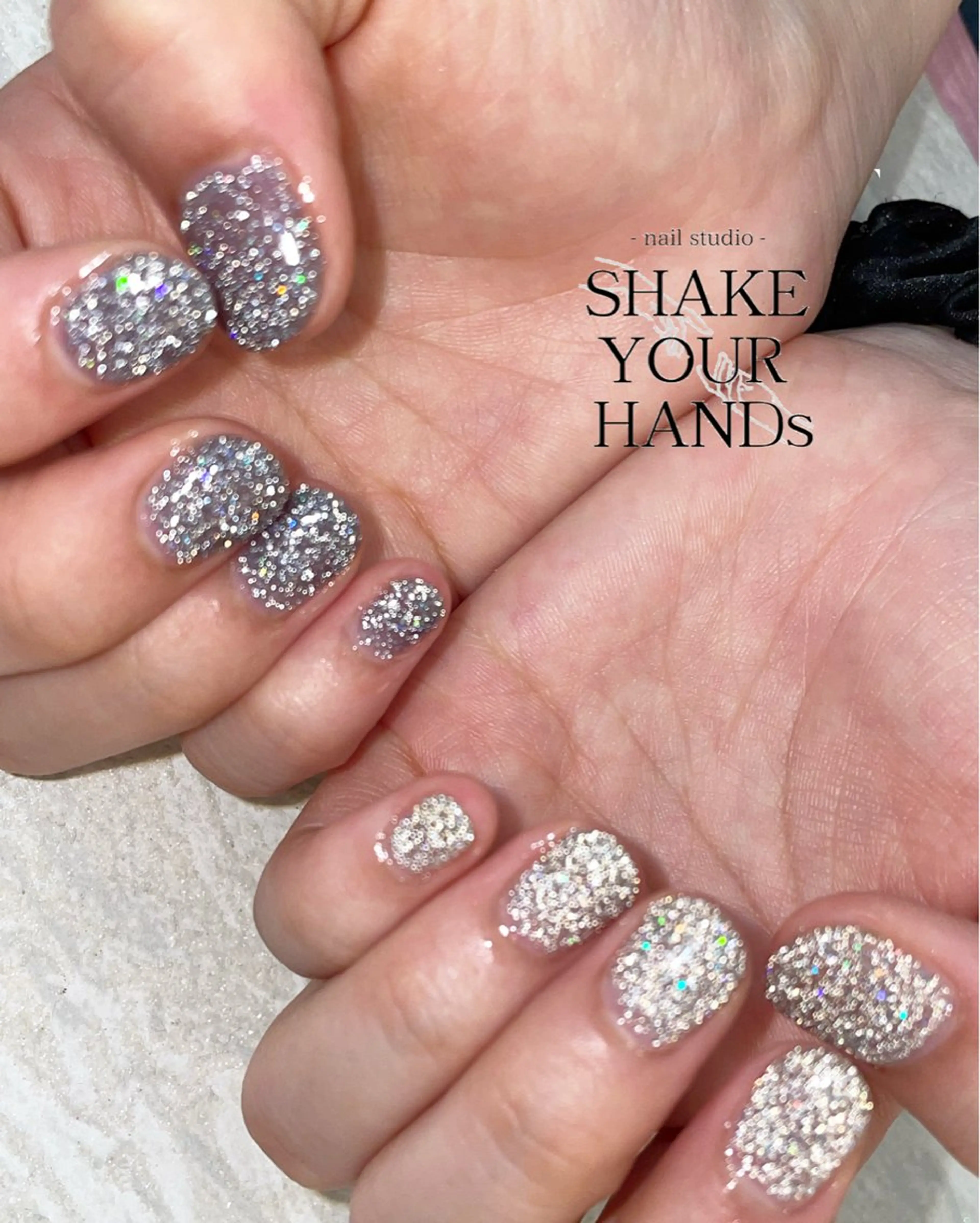 ネイル ネイビー シルバー ハンドネイル ネイルスタジオ シェイクユアハンズのネイルデザイン