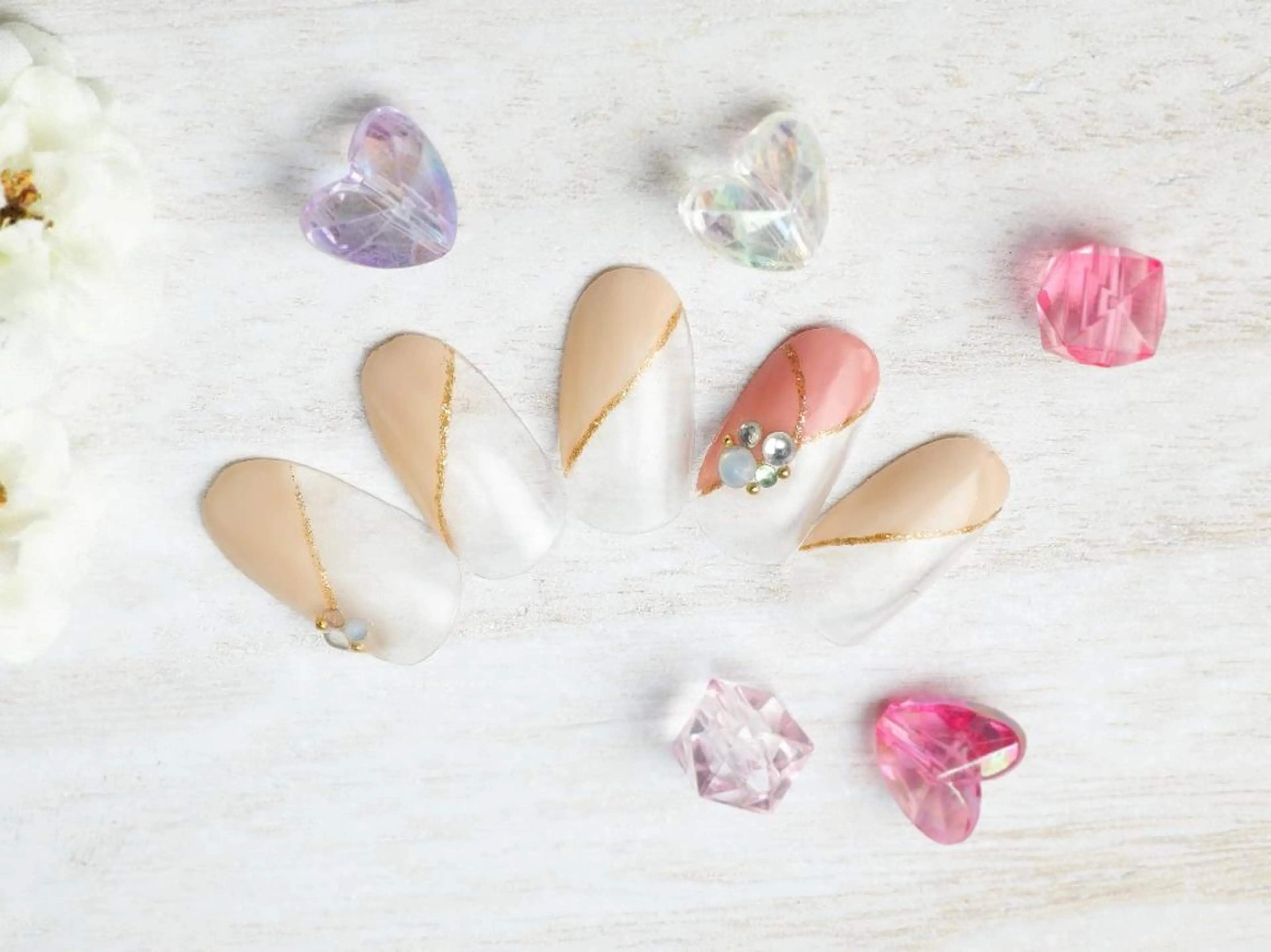 ネイル フレンチネイル オフィスネイル 近藤 美春のネイルデザイン