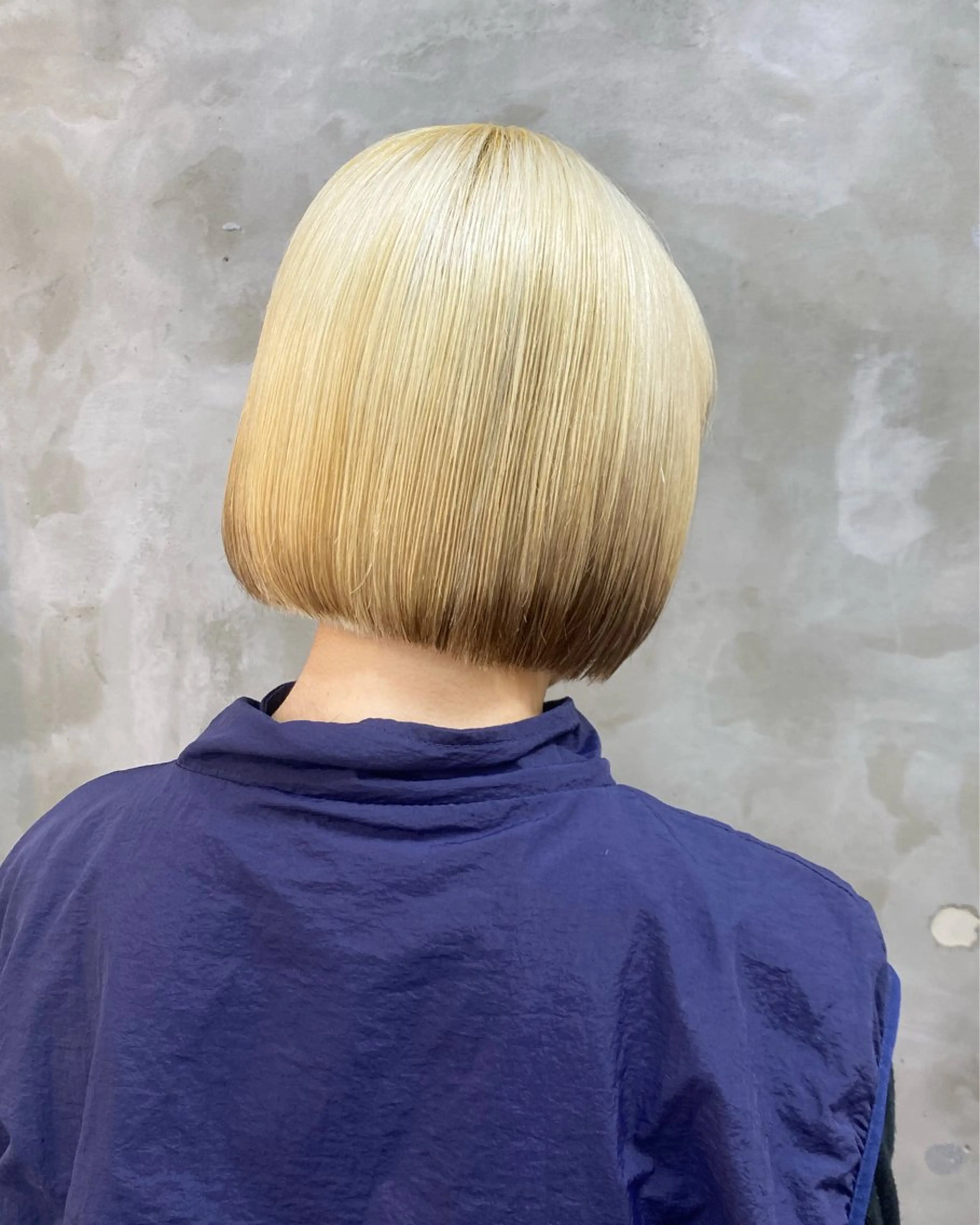 ショート ボブ eTONe所属・志賀 あずみのヘアスタイル