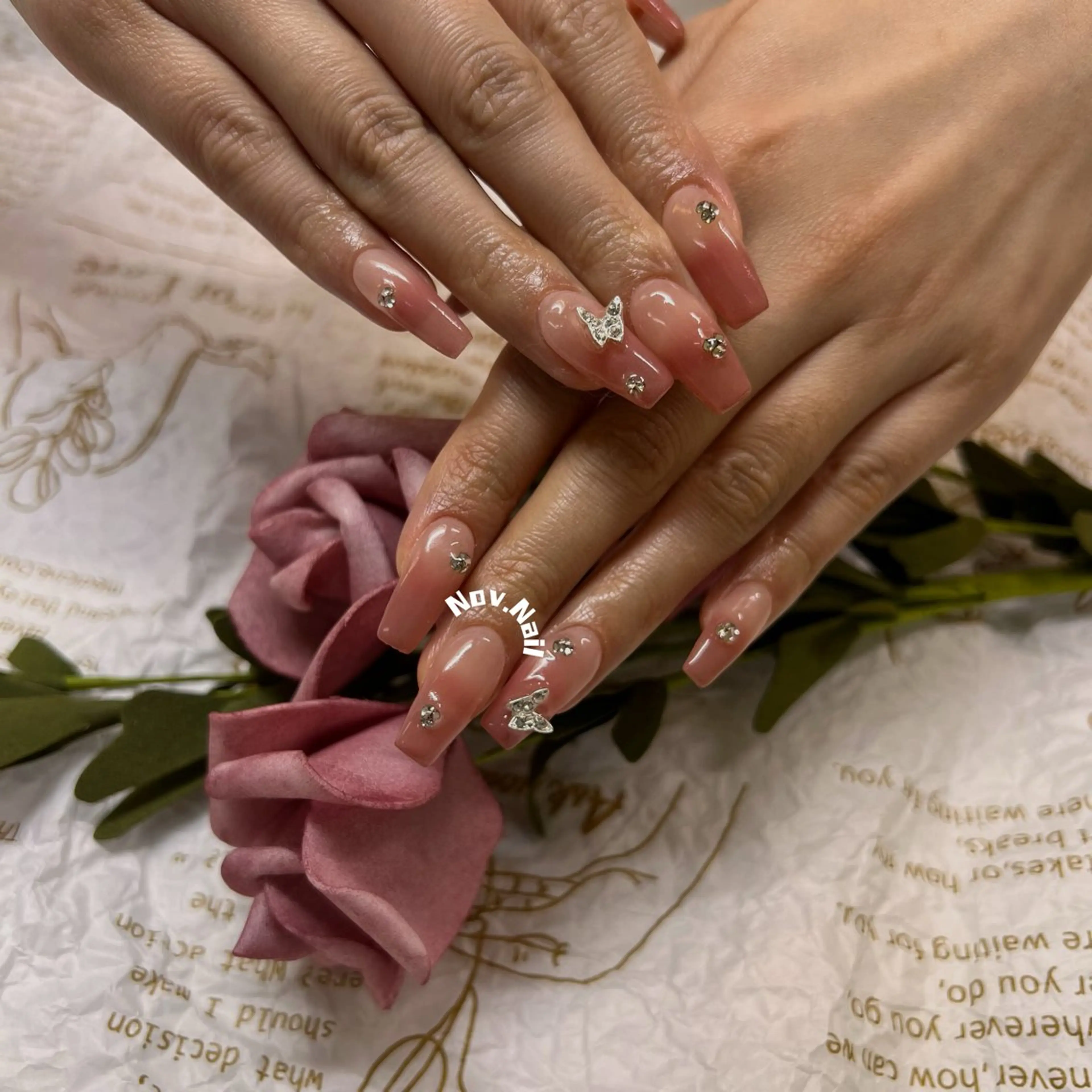 ネイル ハンドネイル ハンドケア Nov. ネイルサロンのネイルデザイン