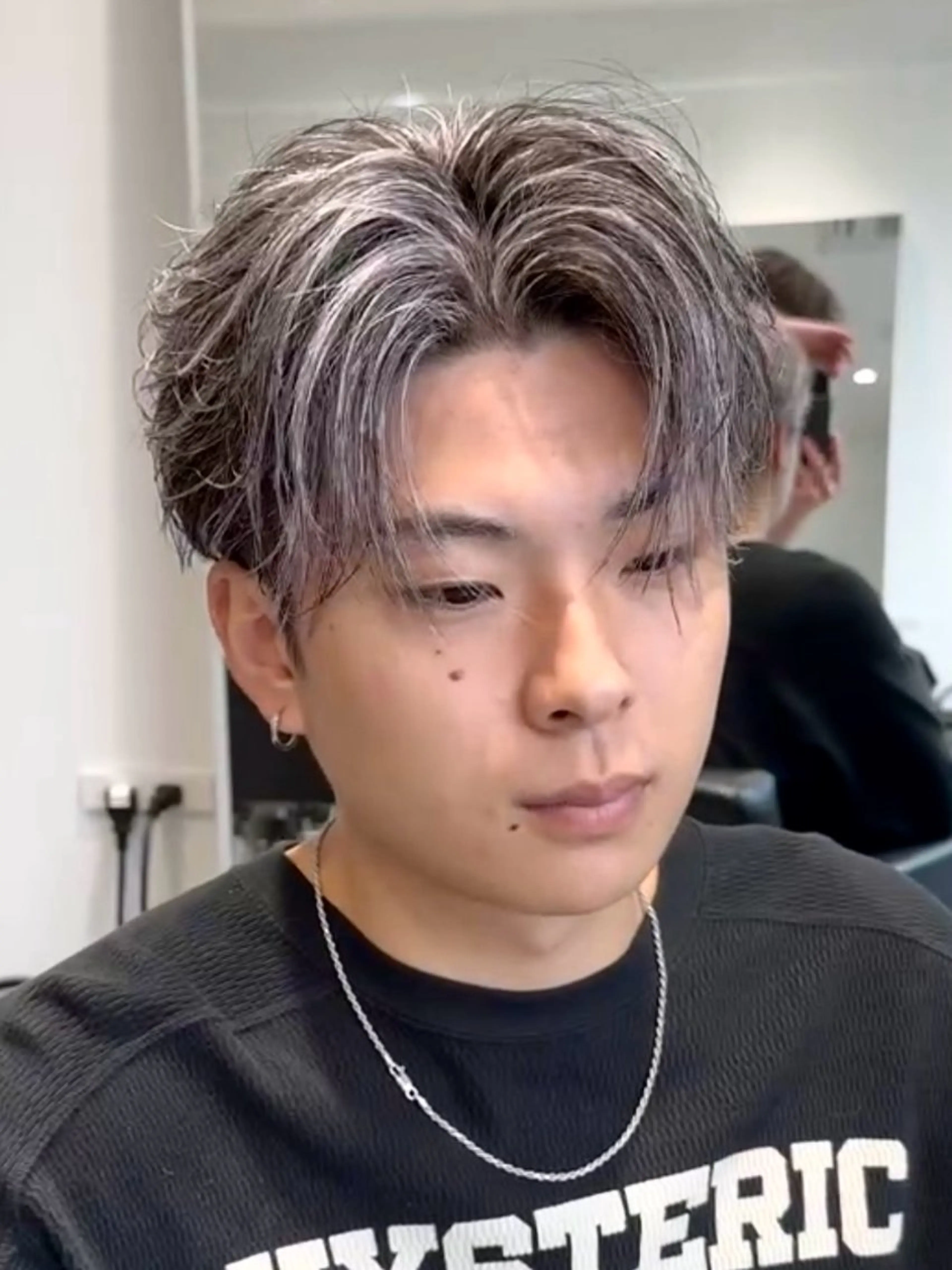 カラー パーマ メンズ カット ヘアカラー パーマ SALOWIN新宿三丁目所属・新宿/新宿三丁目 メンズハイライト梶原のヘアスタイル