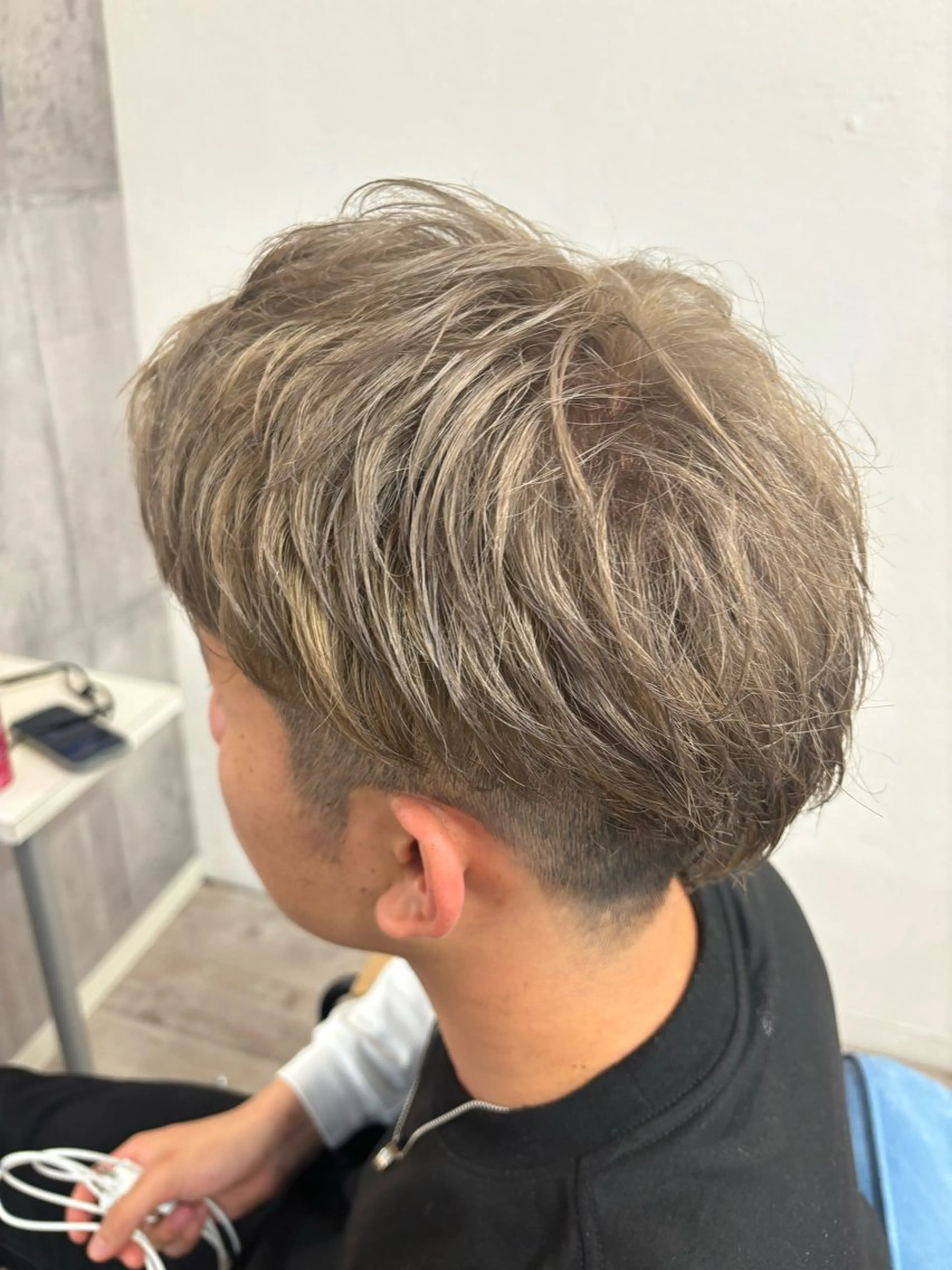 カラー メンズ 吉村 悠大のヘアスタイル