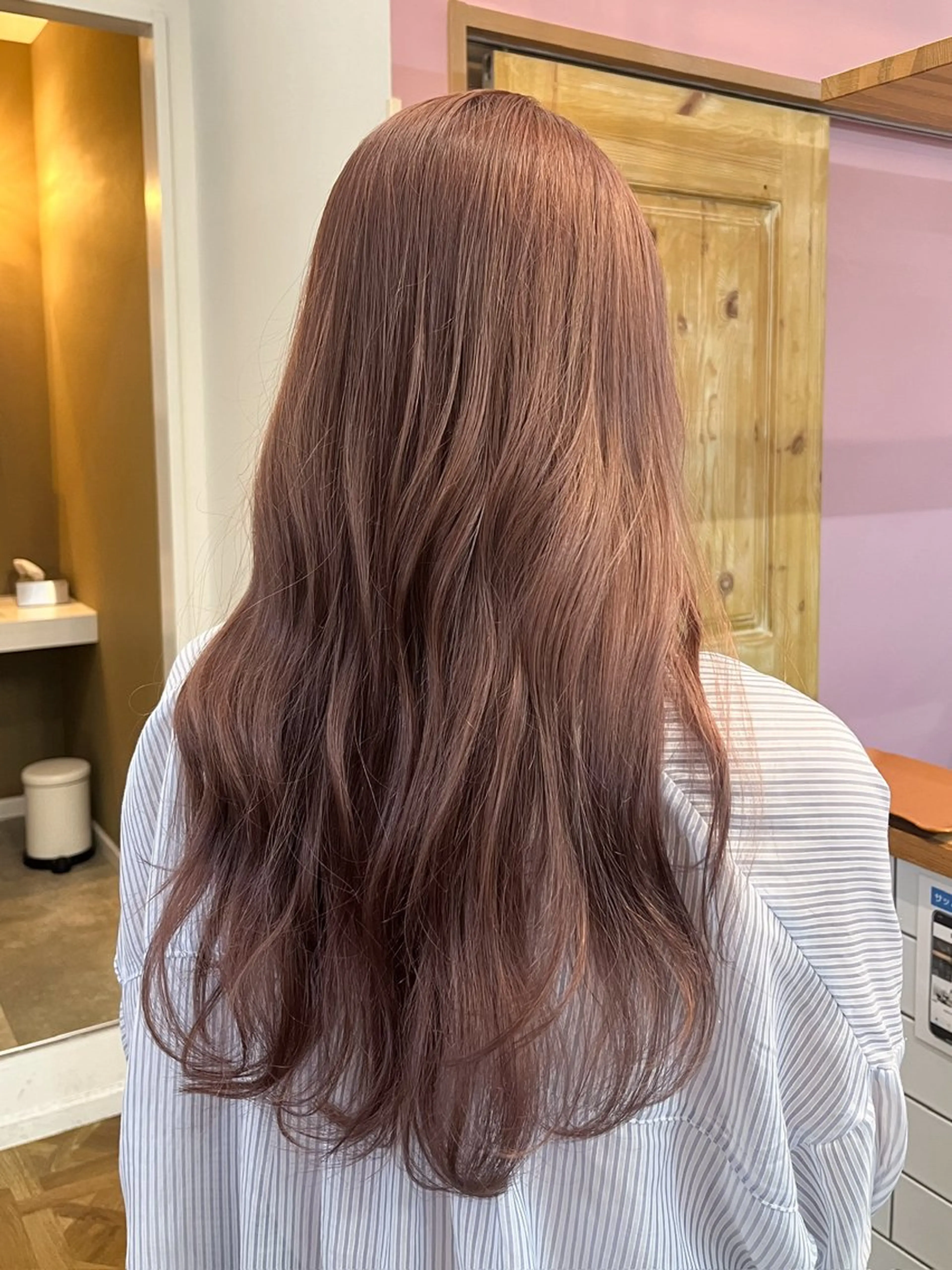 ロング カラー ベージュカラー ピンクカラー ピンクベージュ カット ヘアカラー トリートメント 🫧透明感カラー🫧 OIKAWAのヘアスタイル