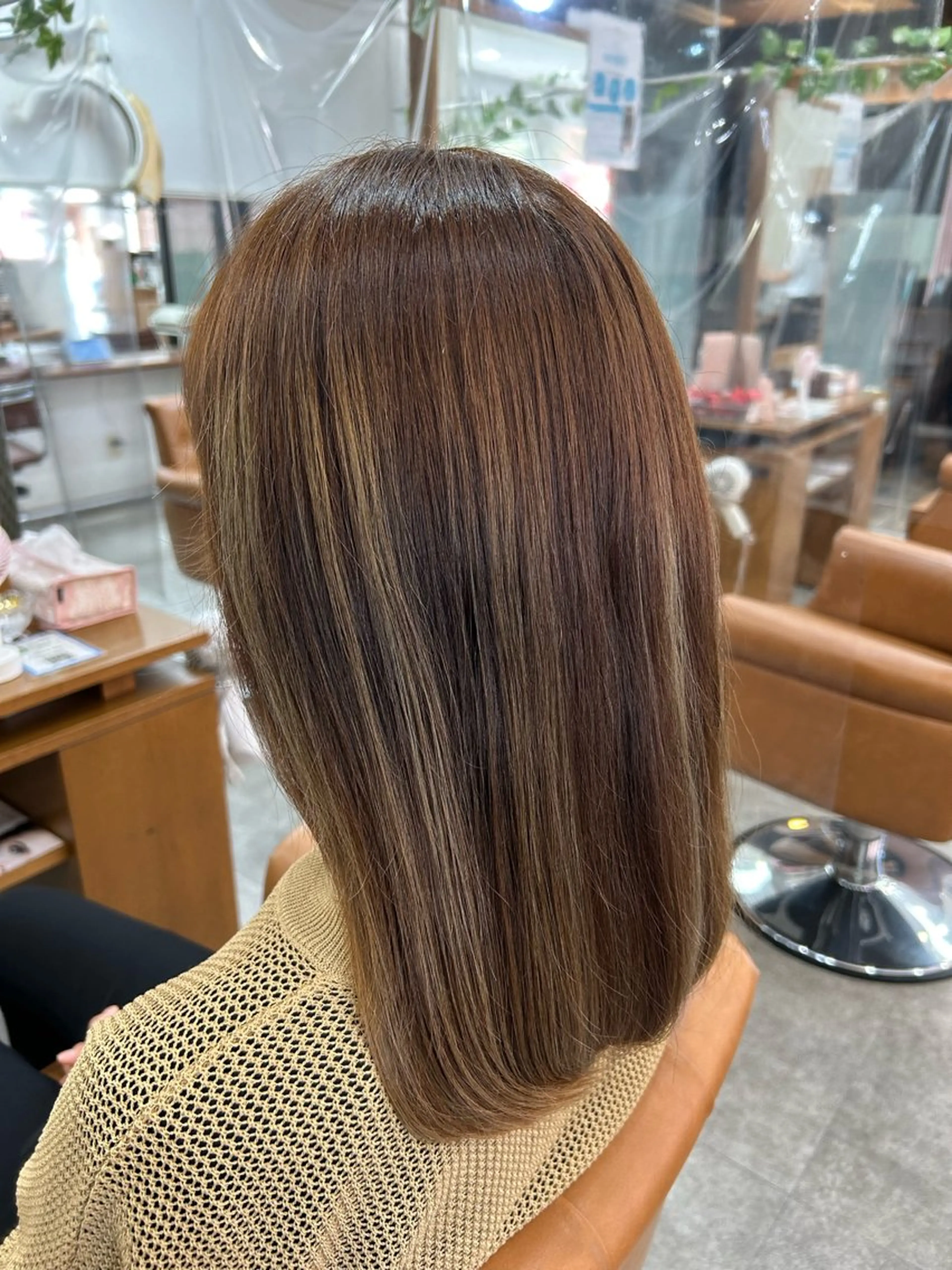 セミロング おおた きょうかのヘアスタイル