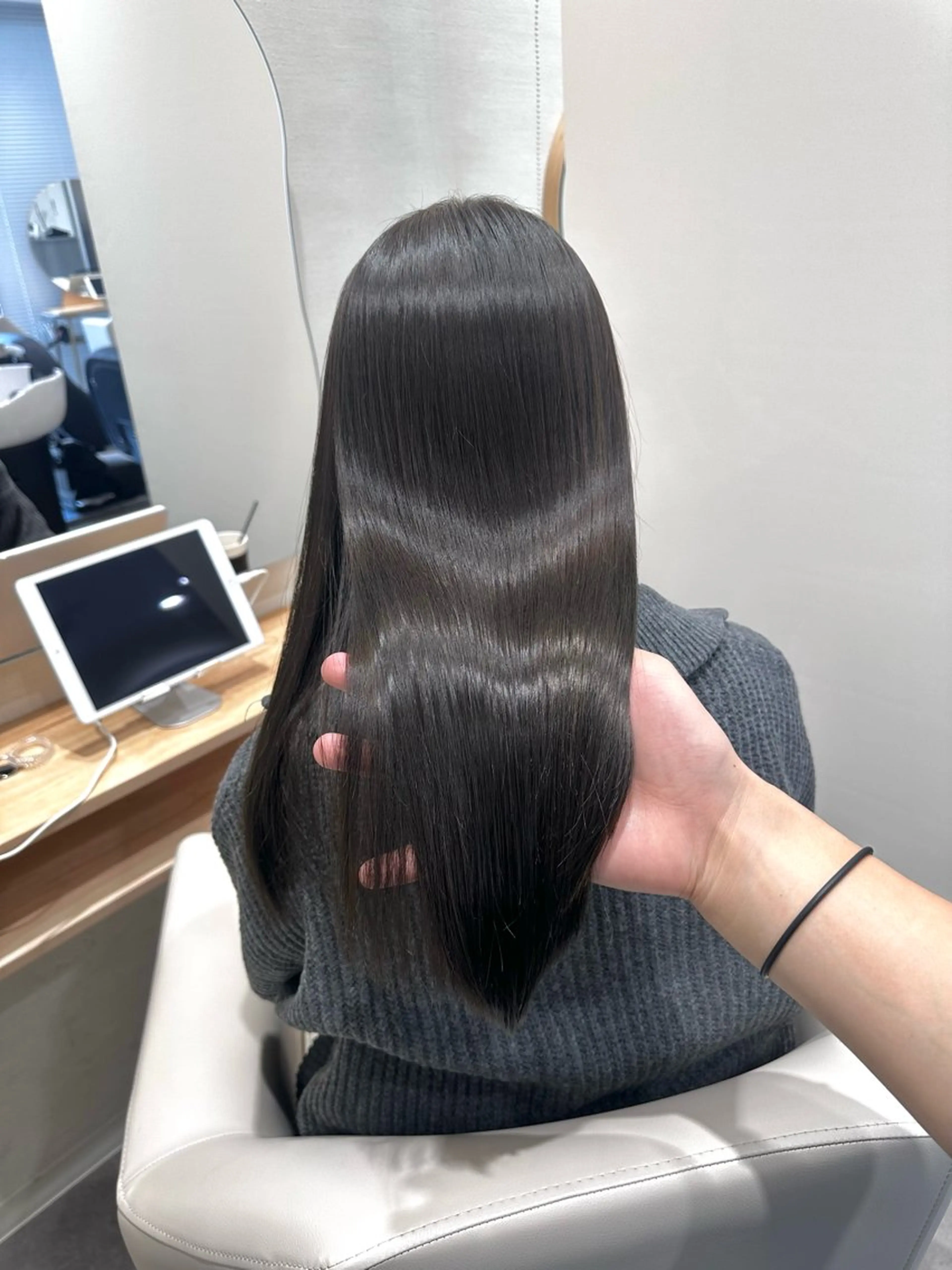 【髪質改善カラー】似合わせ全体カット+ リペアカラー +髪質改善リペアトリートメントの写真