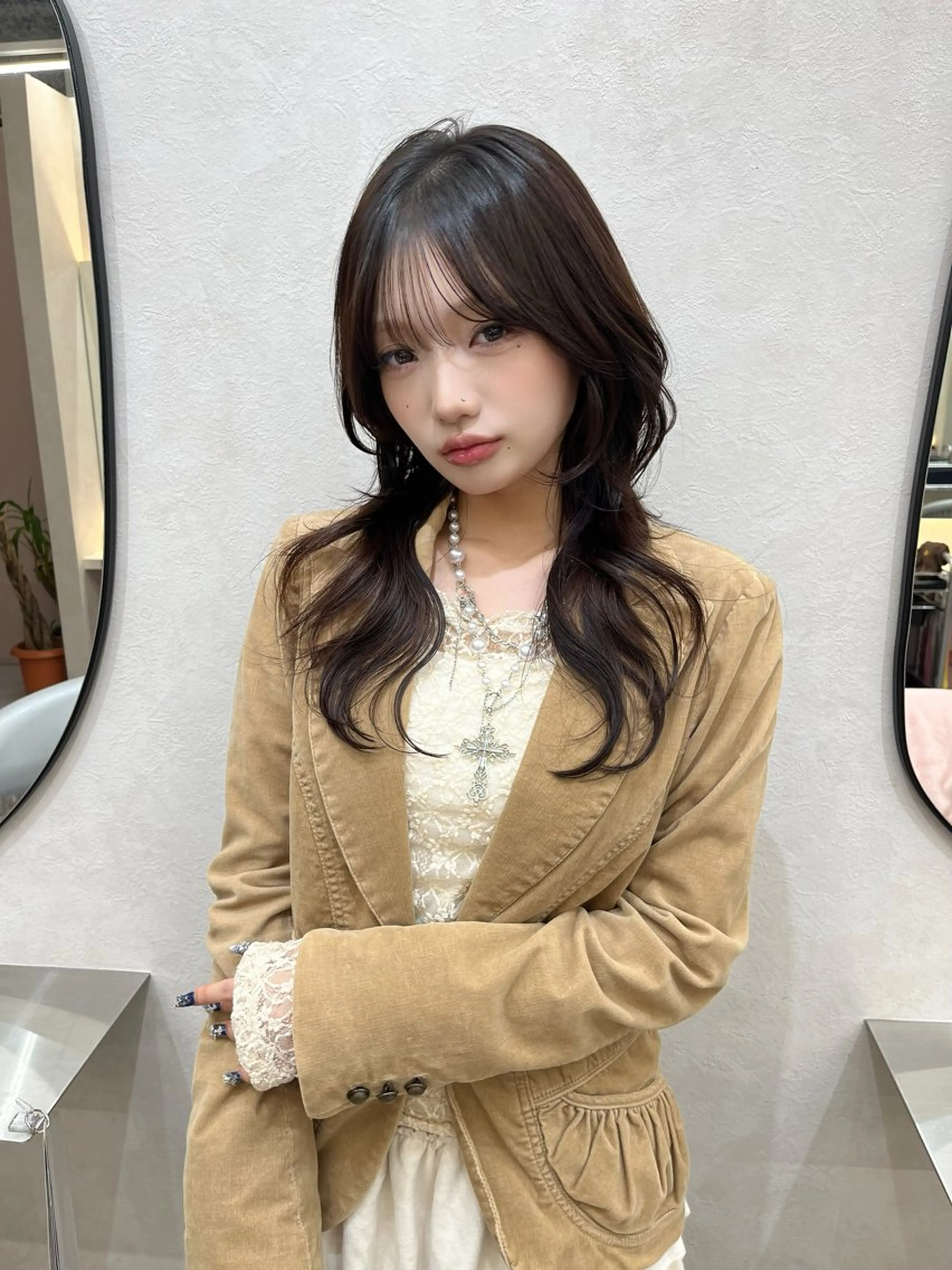 セミロング カラー ブラウンカラー ナチュラルブラウン レイヤーカット ウルフカット ウルフレイヤー カット ヘアカラー トリートメント 韓国ハッシュカット/ 新宿/髪質改善/岡崎のヘアスタイル