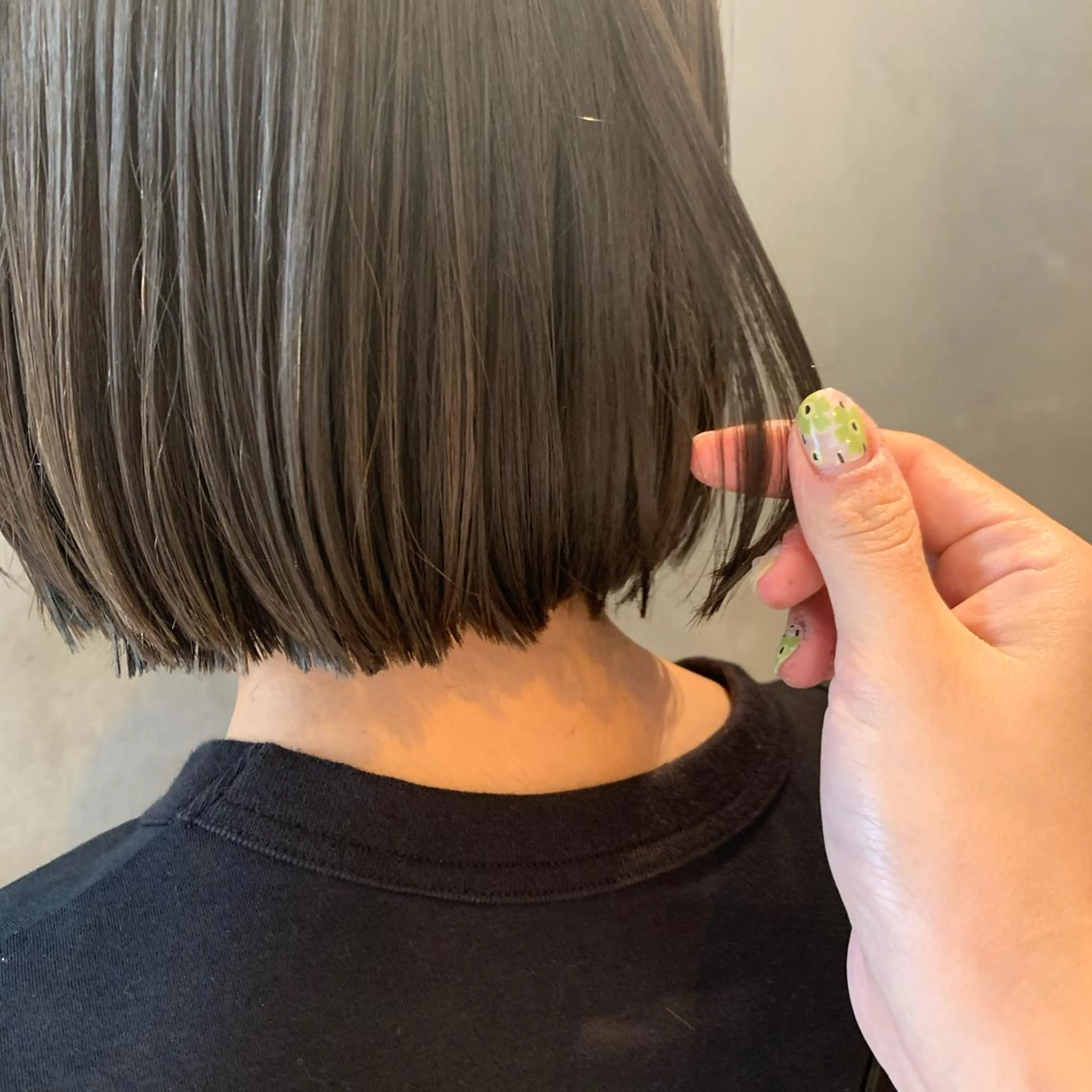 ミディアム カラー 石田 まいやのヘアスタイル