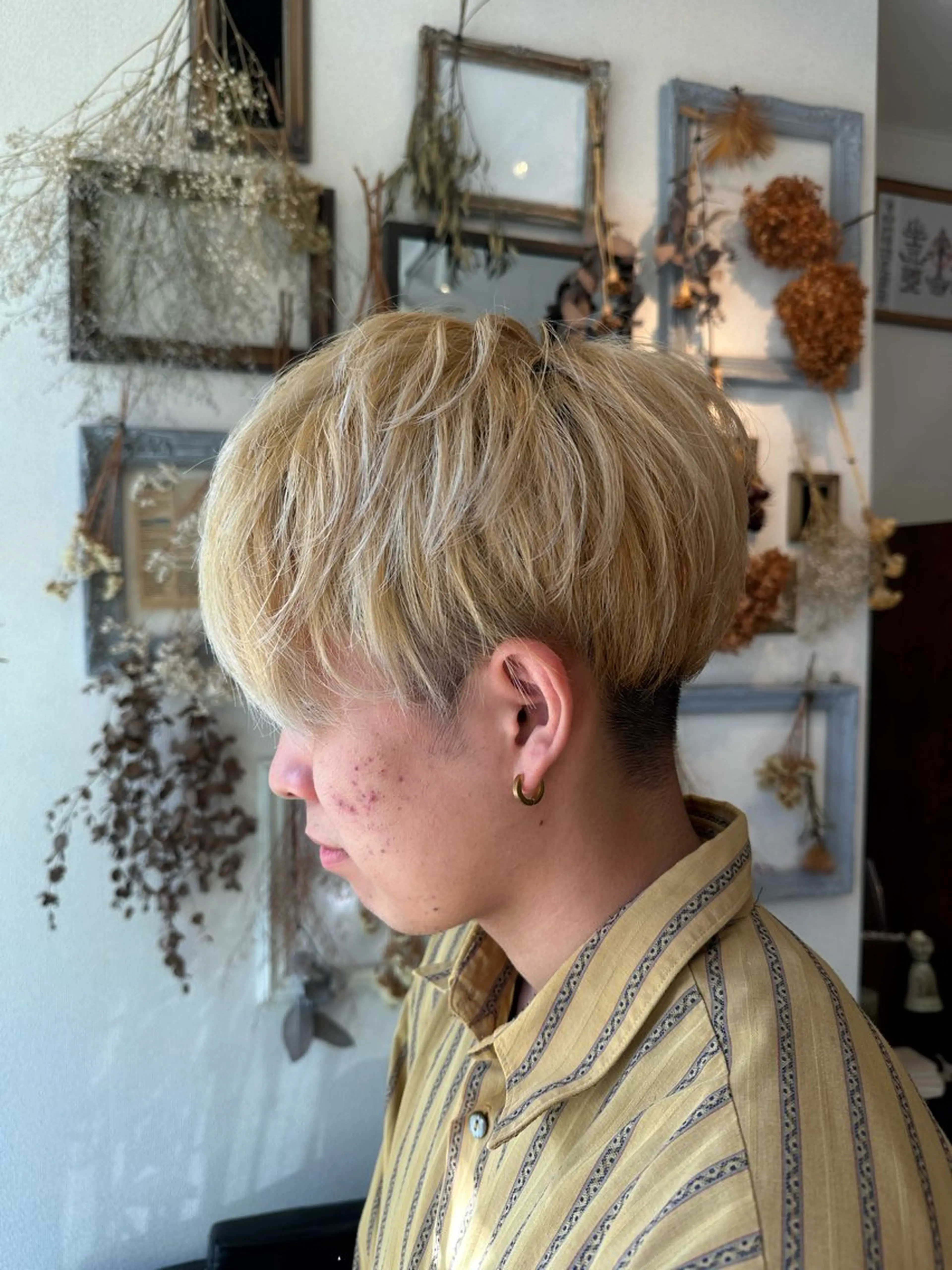 ショート カラー メンズ マッシュ カット ヘアカラー インナーカラー指名 No.1菊池柊真のヘアスタイル