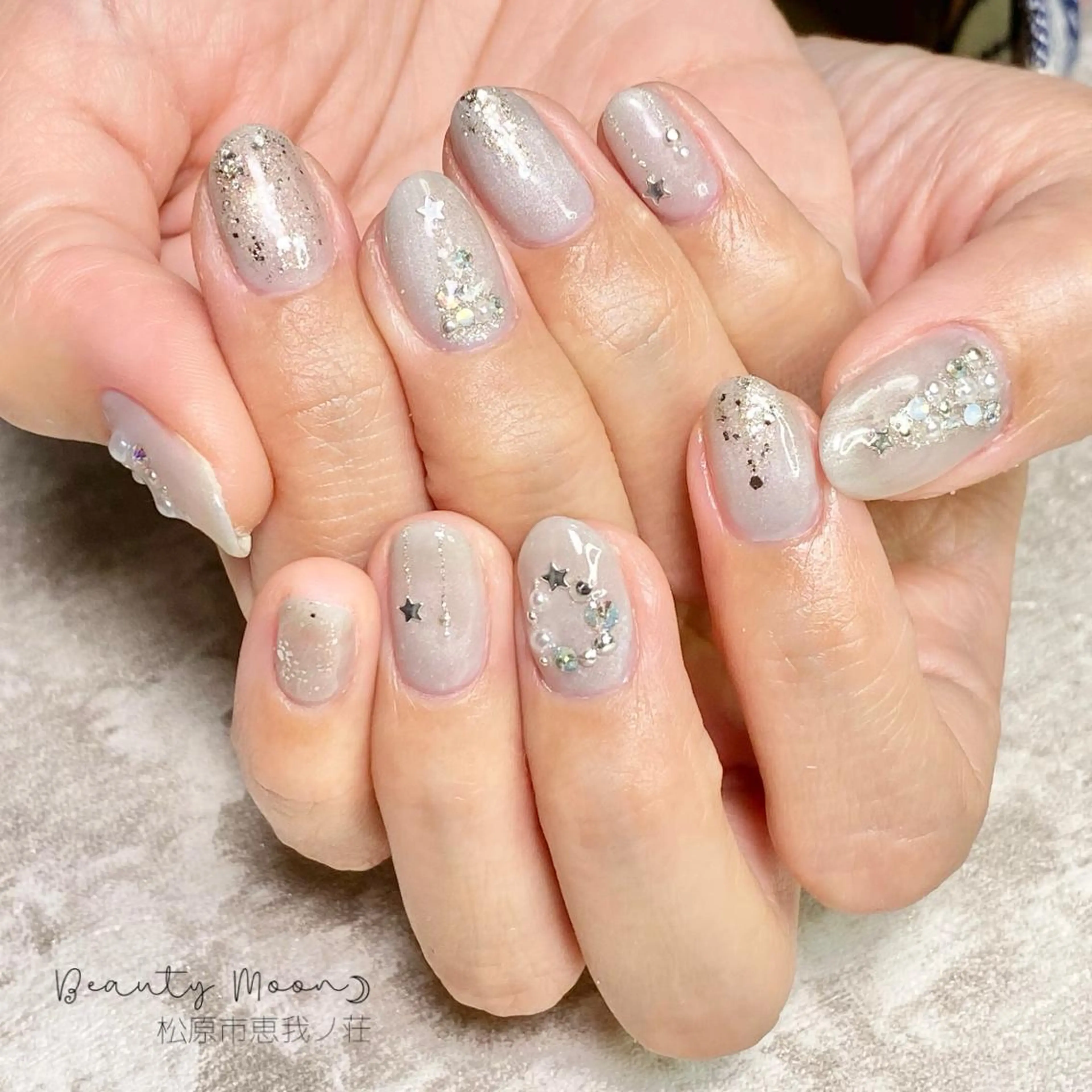 ネイル アートネイル マグネットネイル 冬ネイル クリスマス beauty ☪︎moonのネイルデザイン