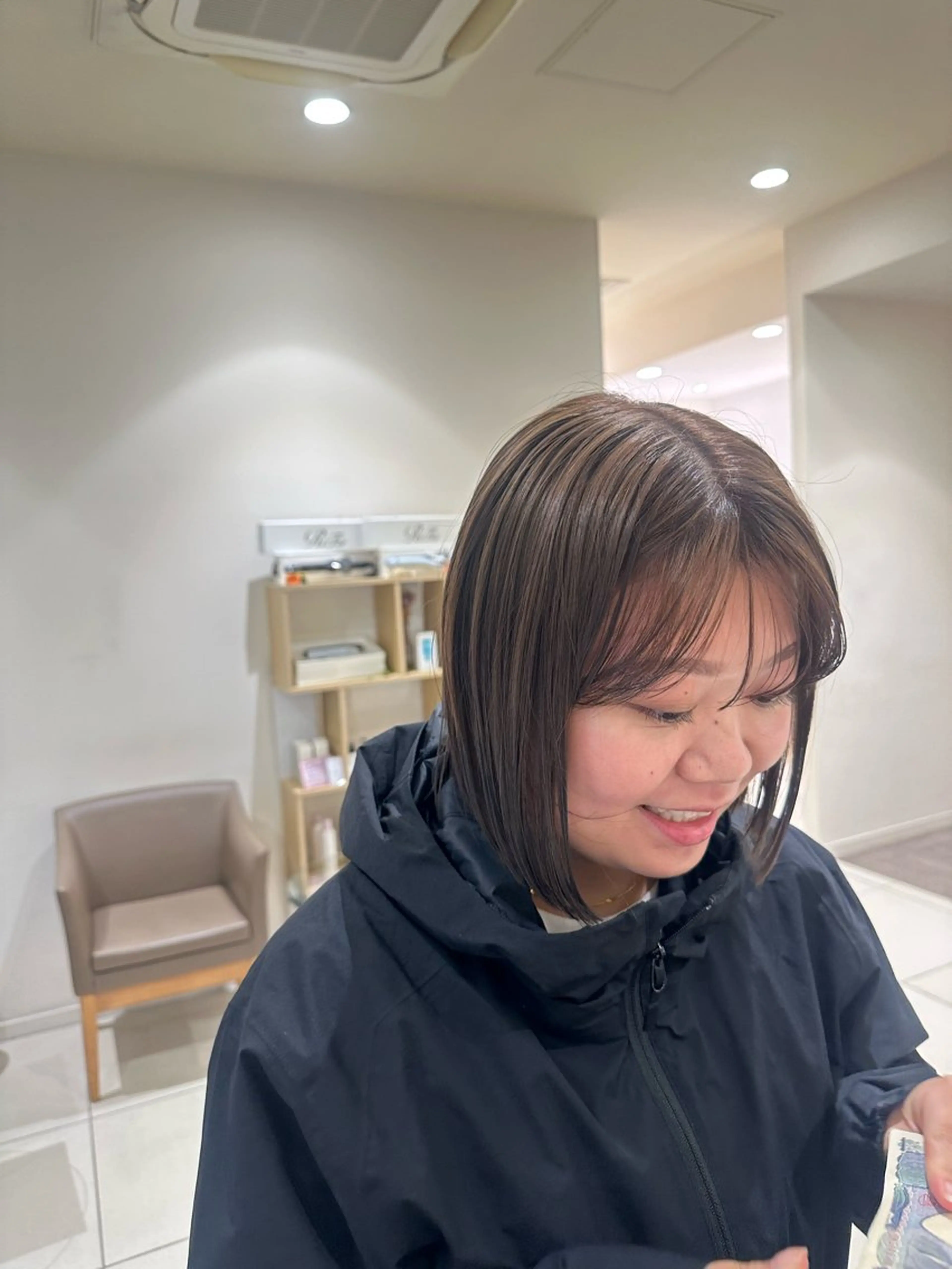 ミディアム カラー ヘアアレンジ タイトボブ個性派カラ ーAKANEのヘアスタイル