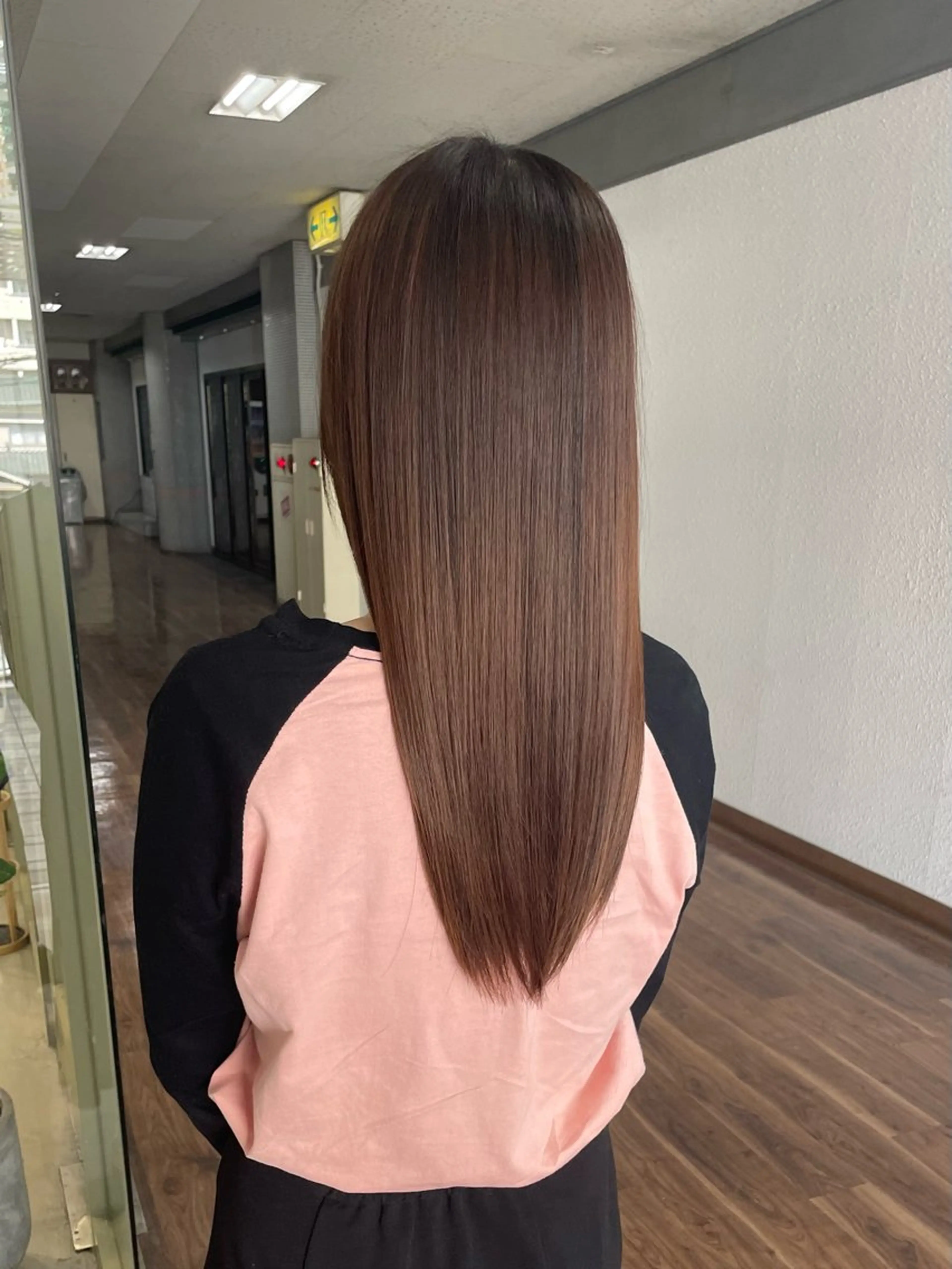 ロング 髪質改善 ロング トリートメント カットパーマモデル 山中 遥のヘアスタイル