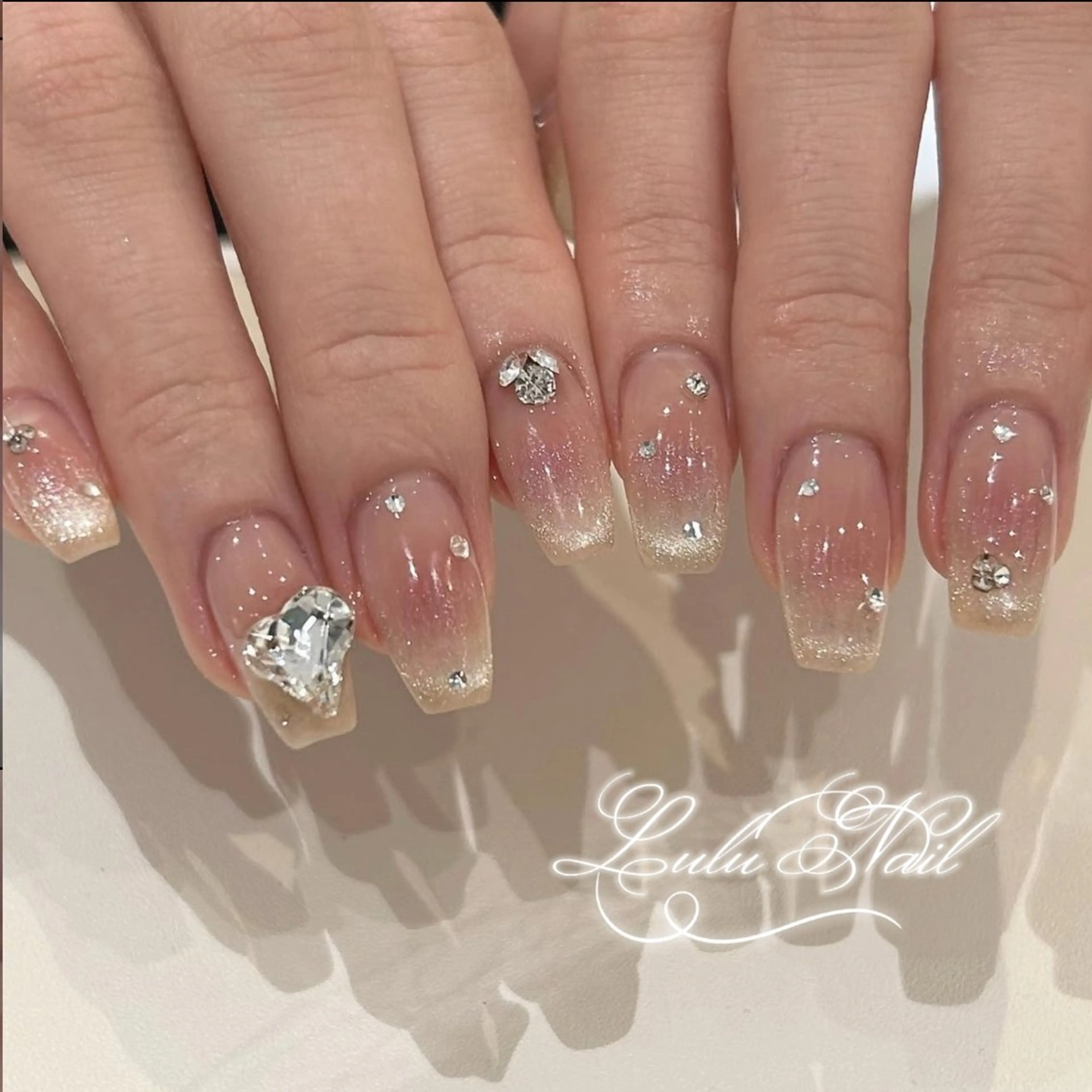 ネイル ハンドネイル Lulu Nail 🫧ユユのネイルデザイン