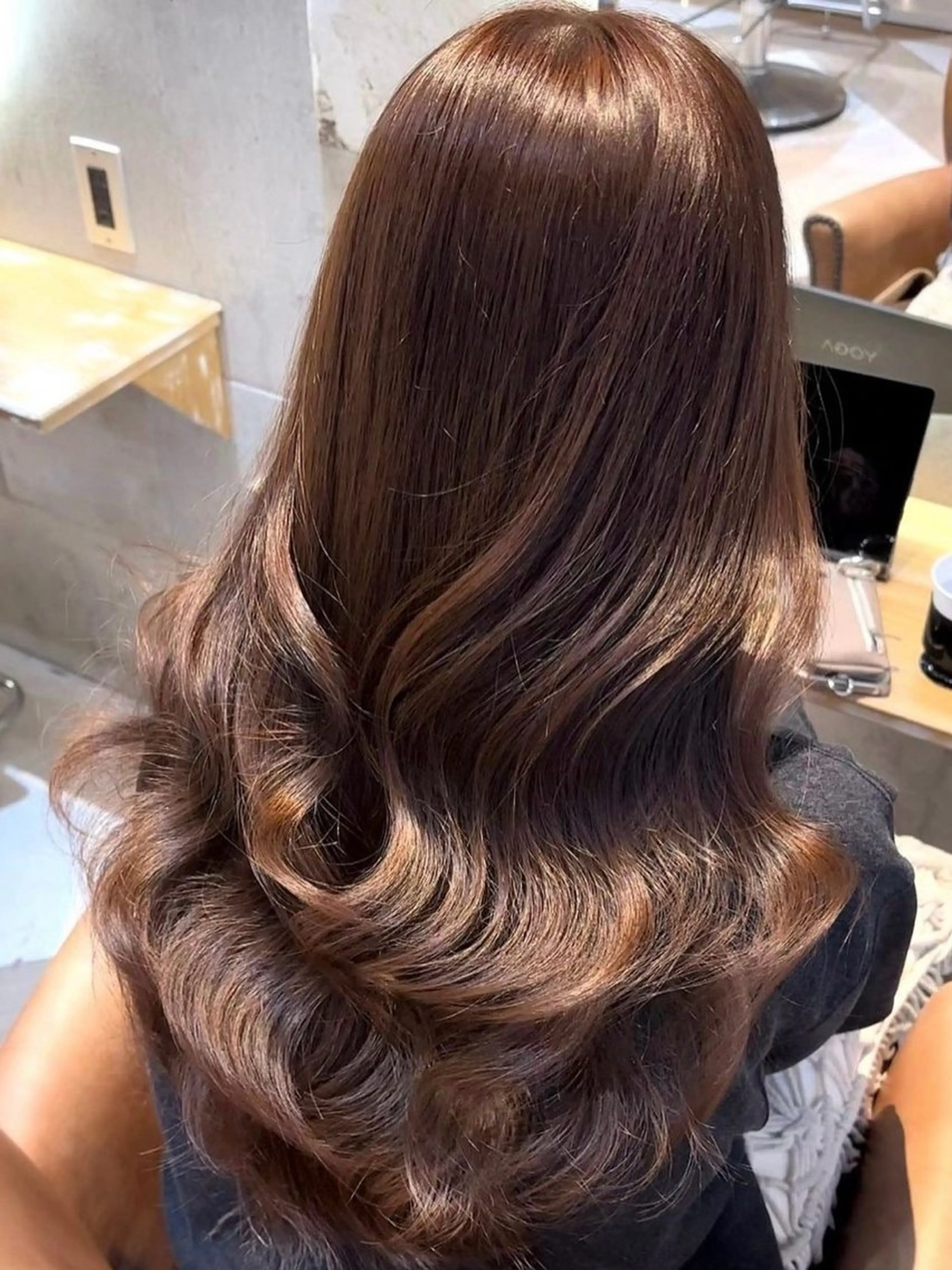 セミロング カラー カット ヘアカラー トリートメント 佐京春奈/縮毛矯正 髪質改善/美髪カラーのヘアスタイル