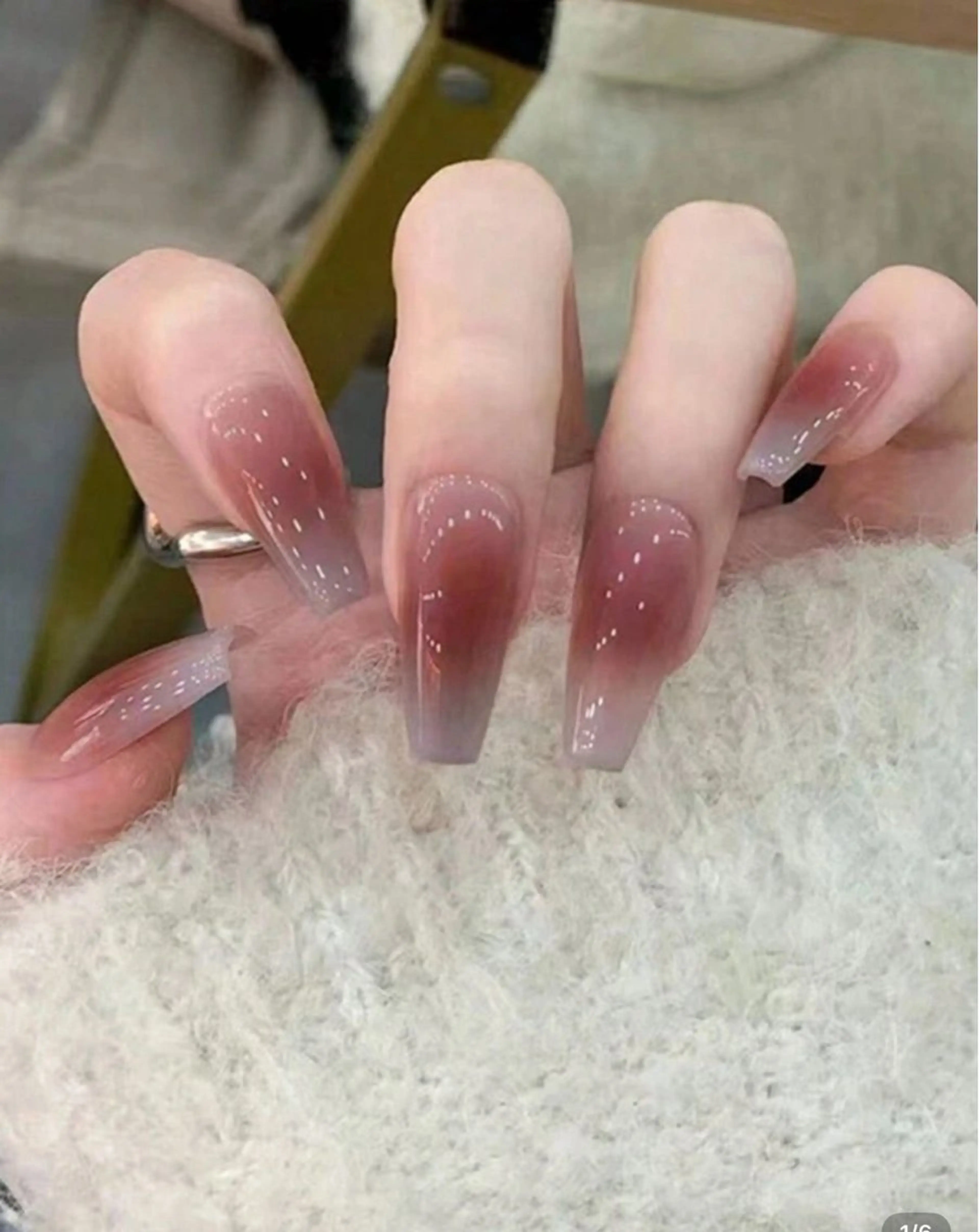 ネイル ハンドネイル EMI ANA.CHUOのネイルデザイン