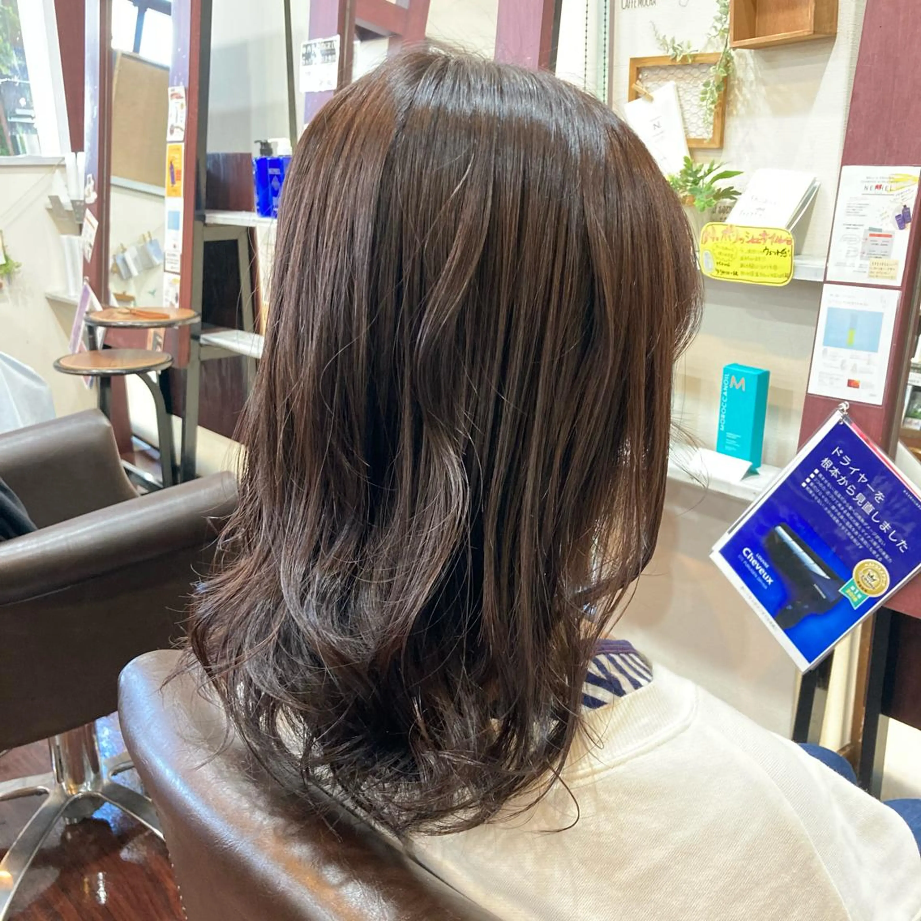 ミディアム カラー イルミナカラー ピンクカラー トリートメント Well‘s黒木🌿 レイヤー💎寒色のヘアスタイル