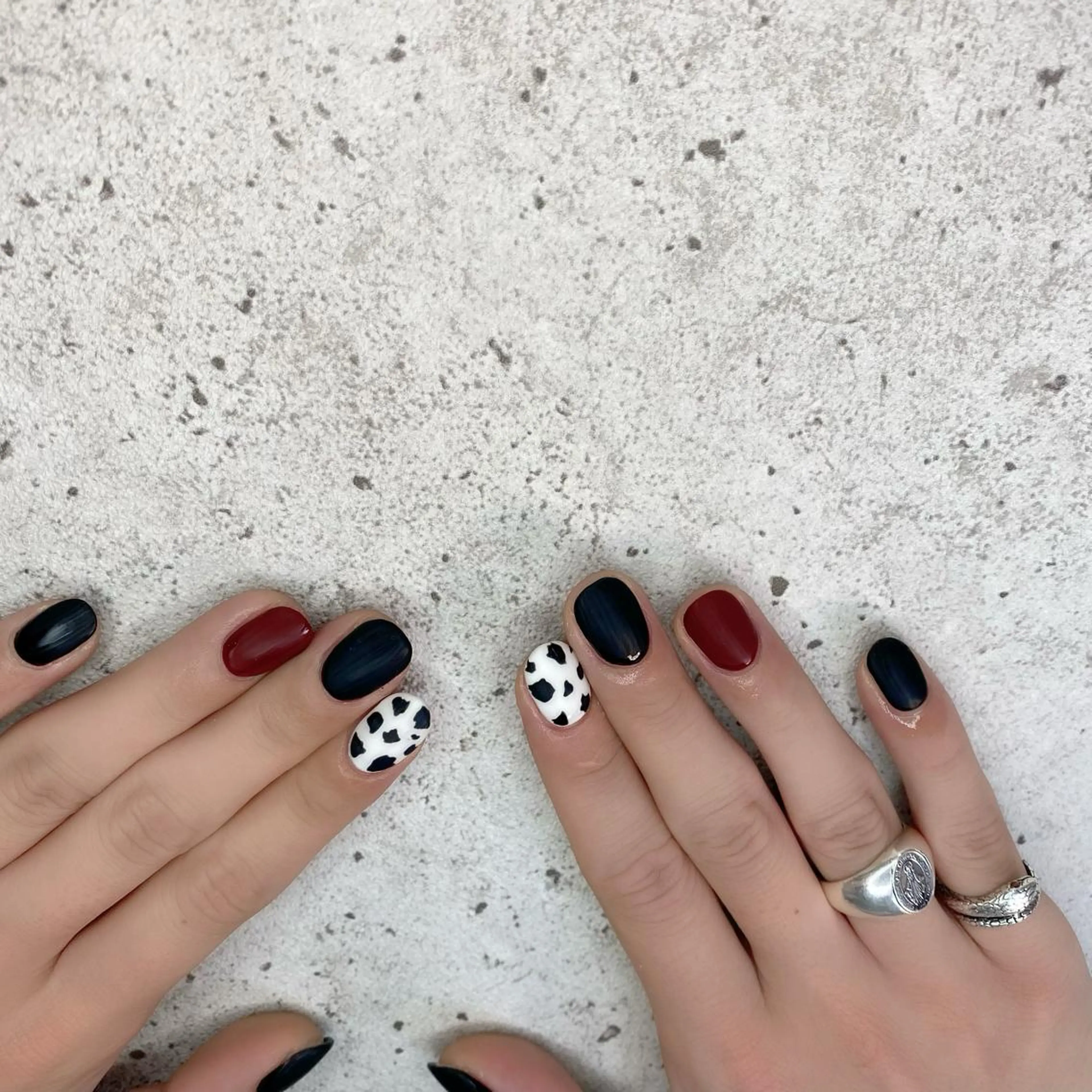 ミディアム カラー パーマ ヘアアレンジ キッズ ネイル マツエク・マツパ ボルドーカラー ボルドー マットネイル メンズネイル ハンドネイル Salon Ｋのネイルデザイン