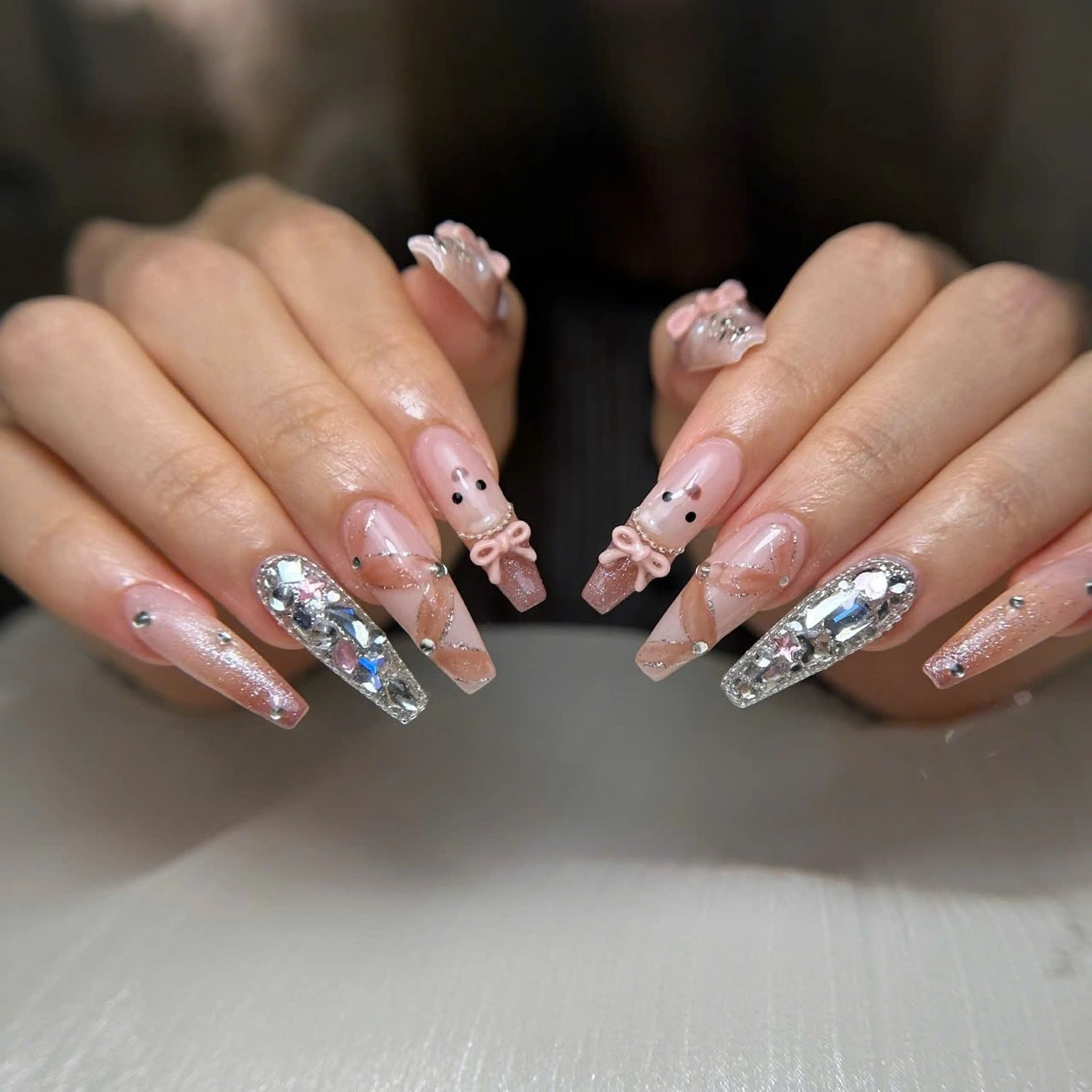 ネイル オーロラネイル 長さ出し フラッシュネイル フレンチネイル ジェルネイル Michi_Nails_Salon所属・Michi Nail Staffのネイルデザイン
