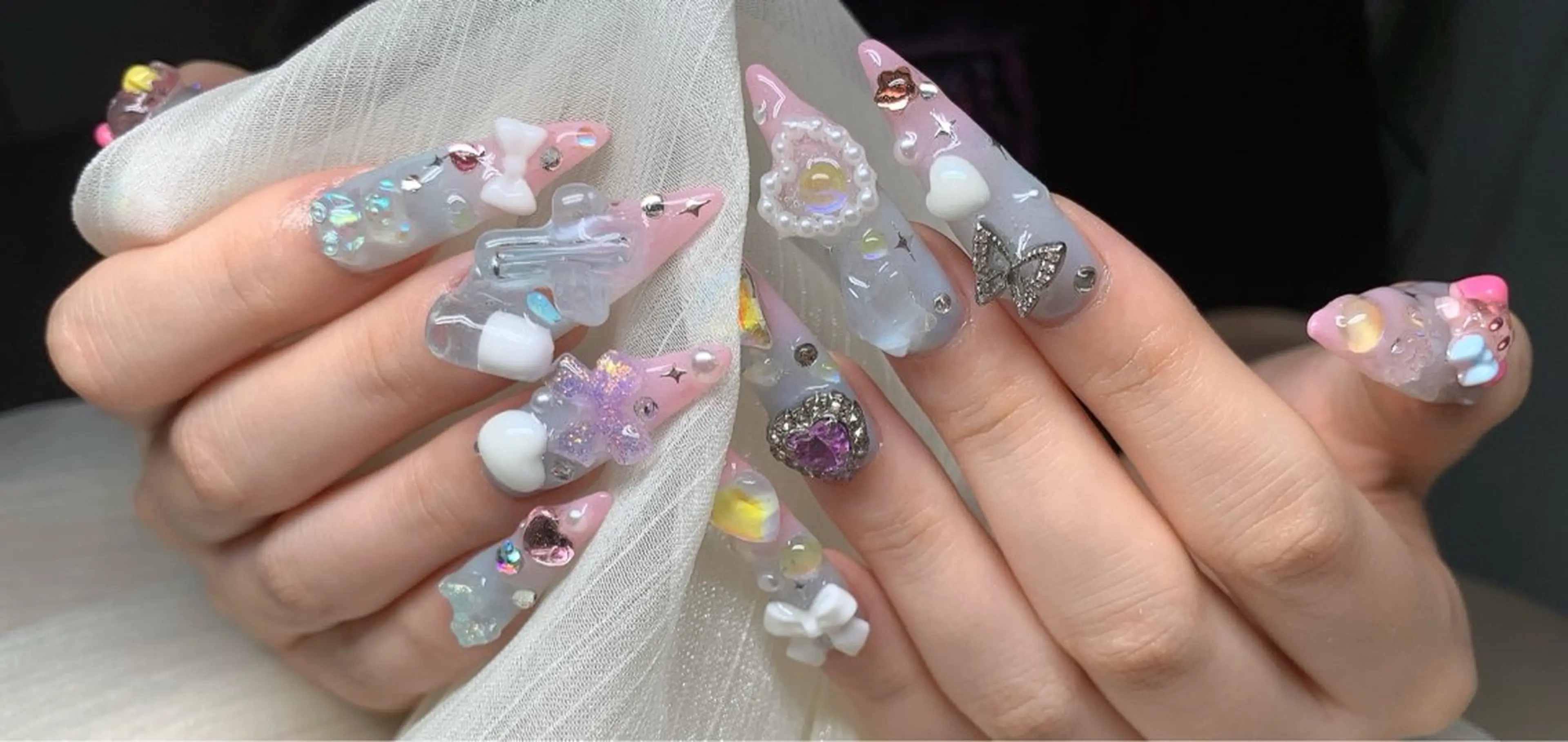 ネイル ゆず秋葉原 Vickyのネイルデザイン