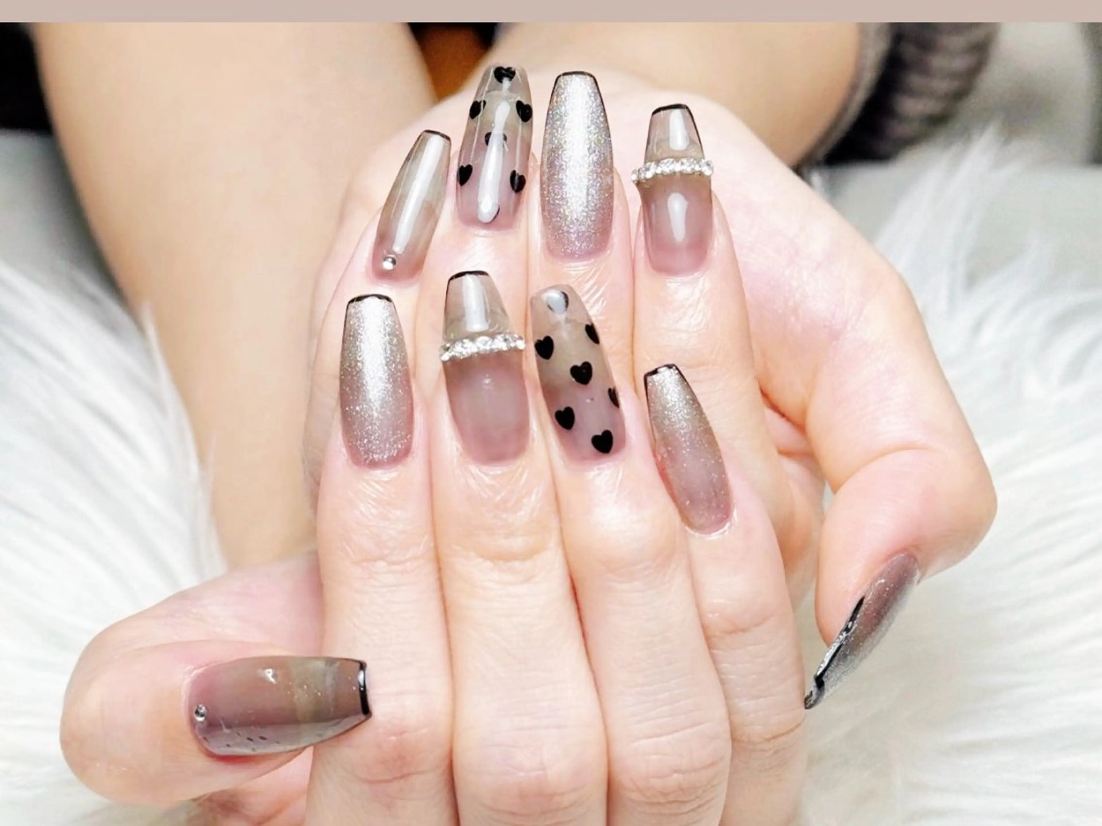 メンズ ネイル アートネイル フレンチネイル ジェルネイル キラキラネイル パラジェル ハンドネイル Bloom スカルプ専門店のネイルデザイン