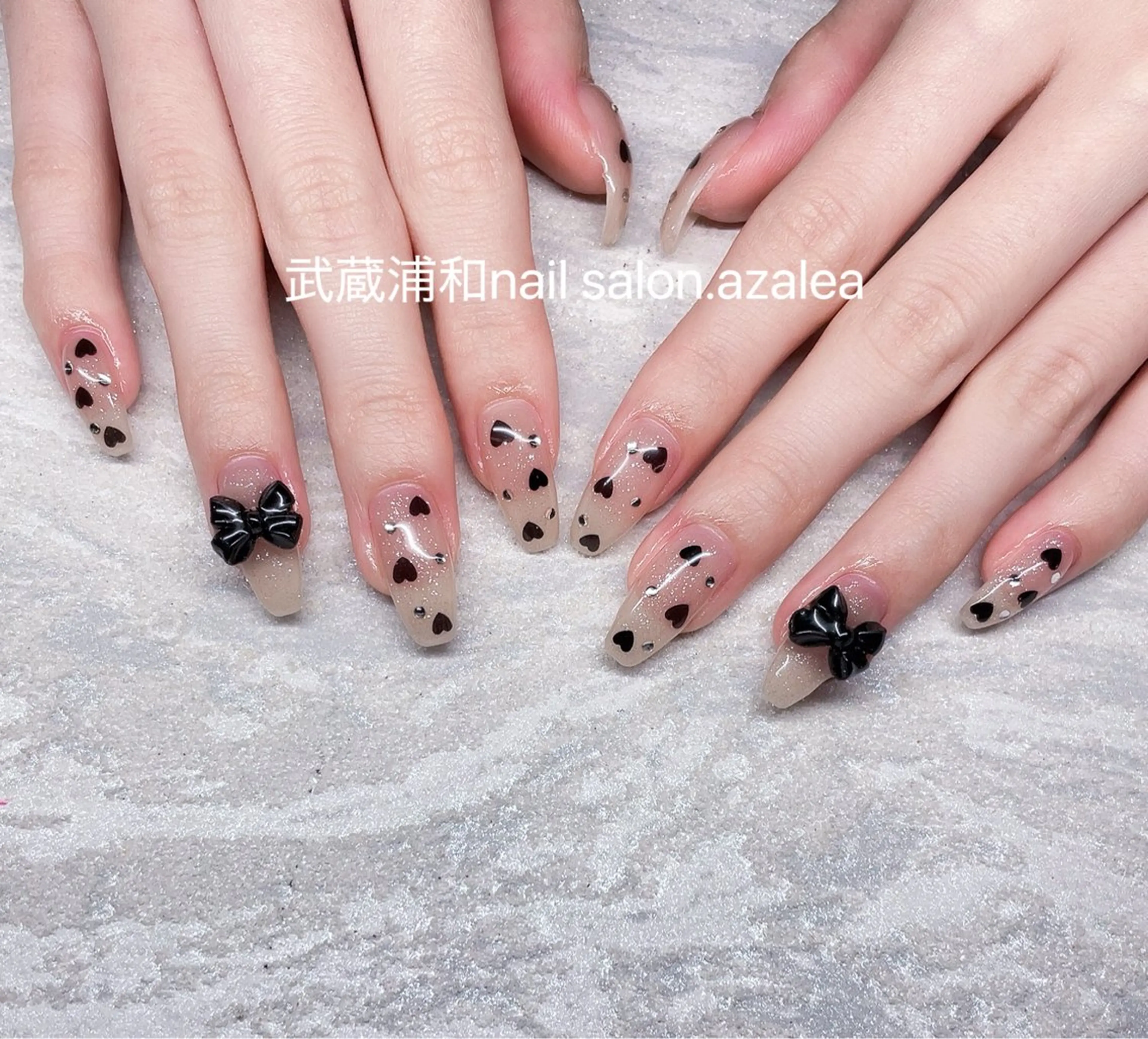 ネイル ハンドネイル R inのネイルデザイン