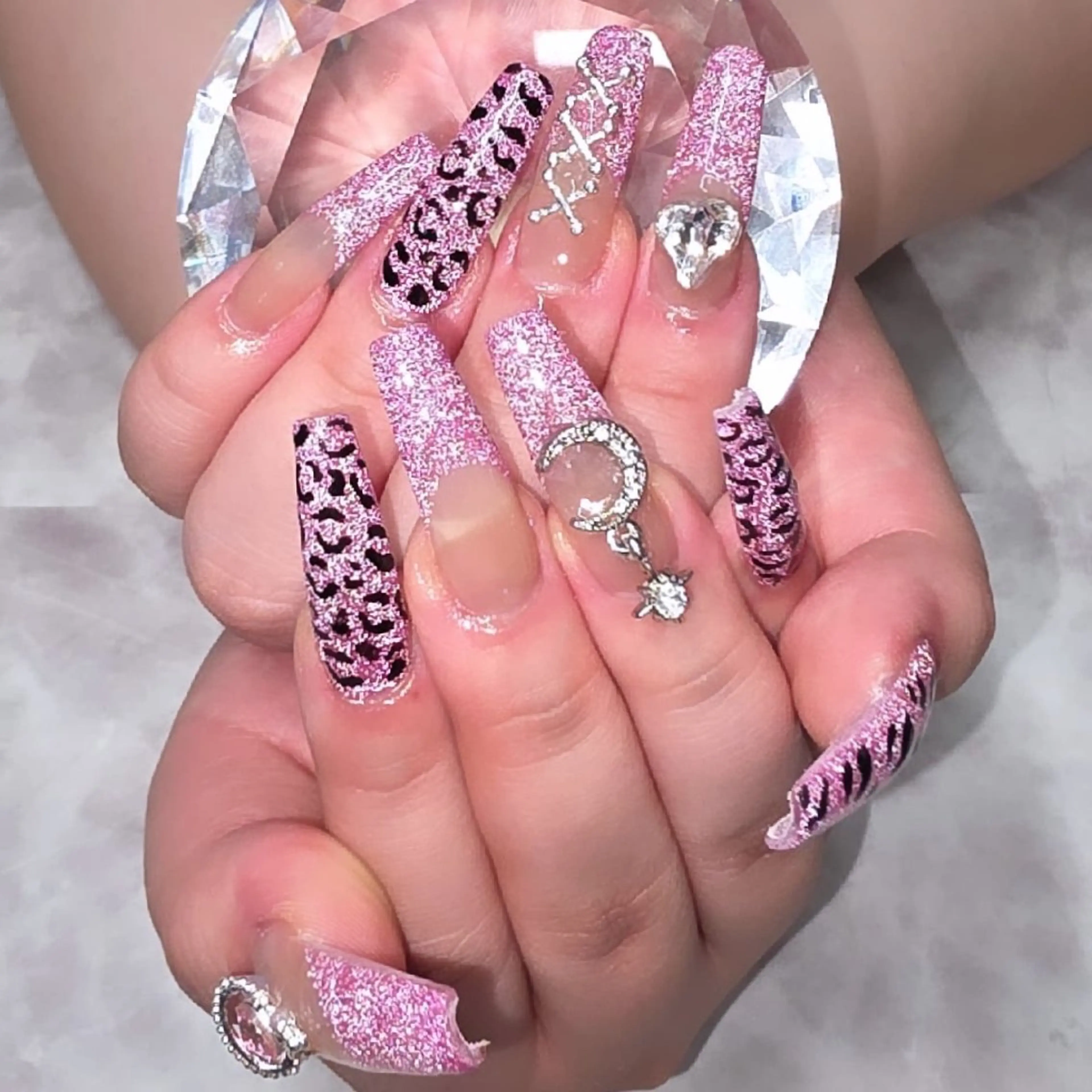 ネイル ジェルネイル ハンドネイル nailsalon glow sayaのネイルデザイン