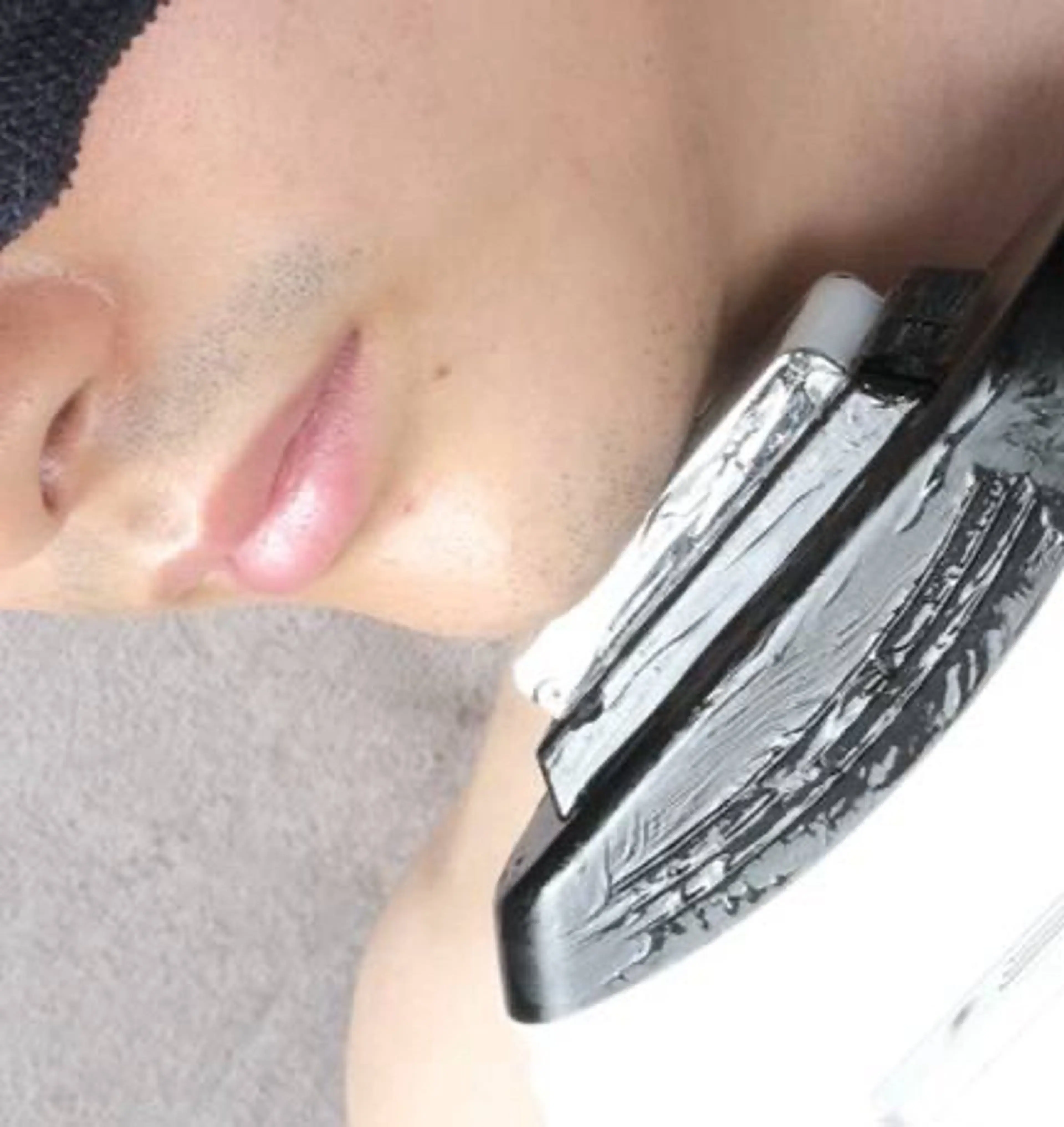 メンズサロンApollo所属・伴 紋花の眉毛・アイブロウイメージ