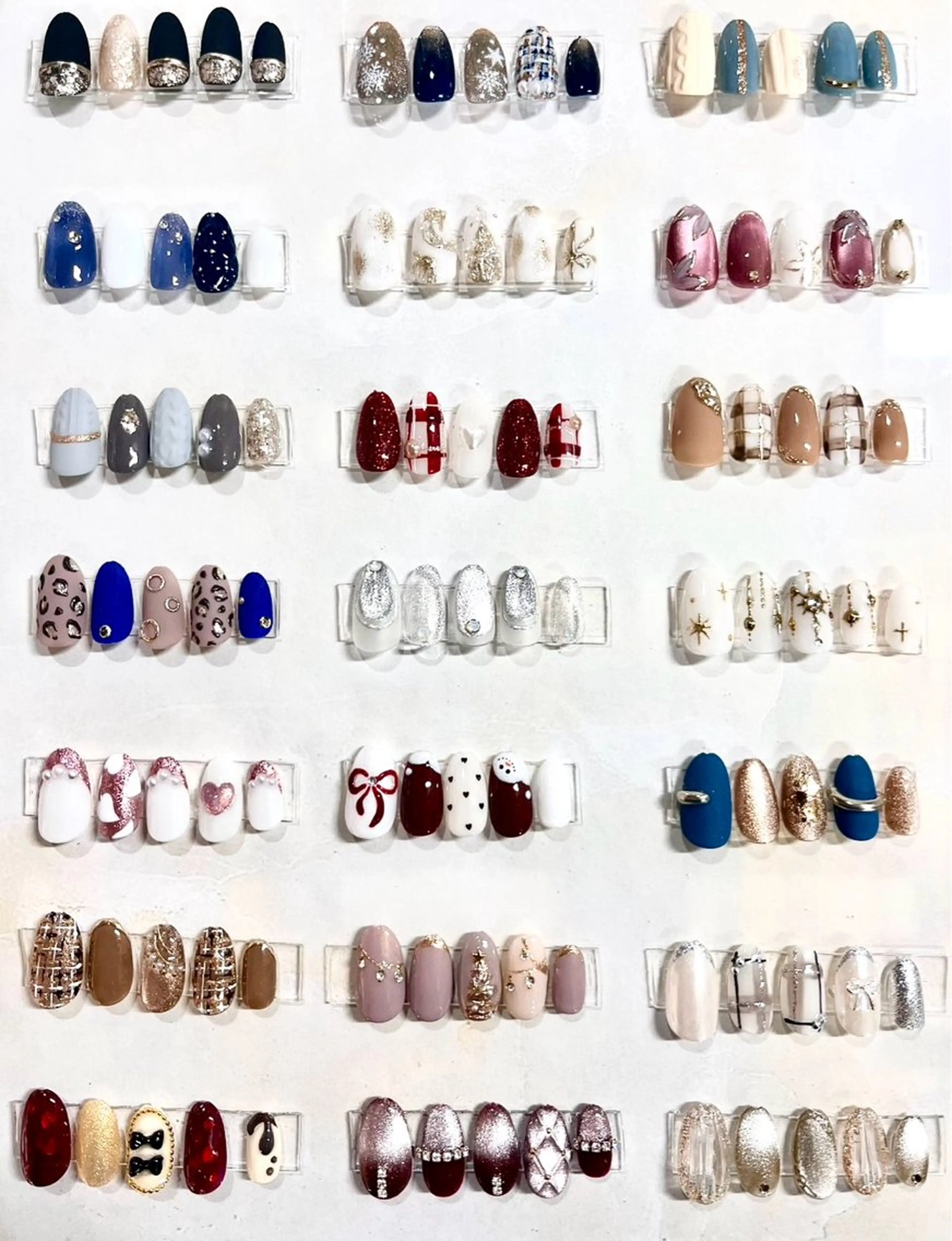 オフ込定額冬のデザインネイル⛄️❄️の写真