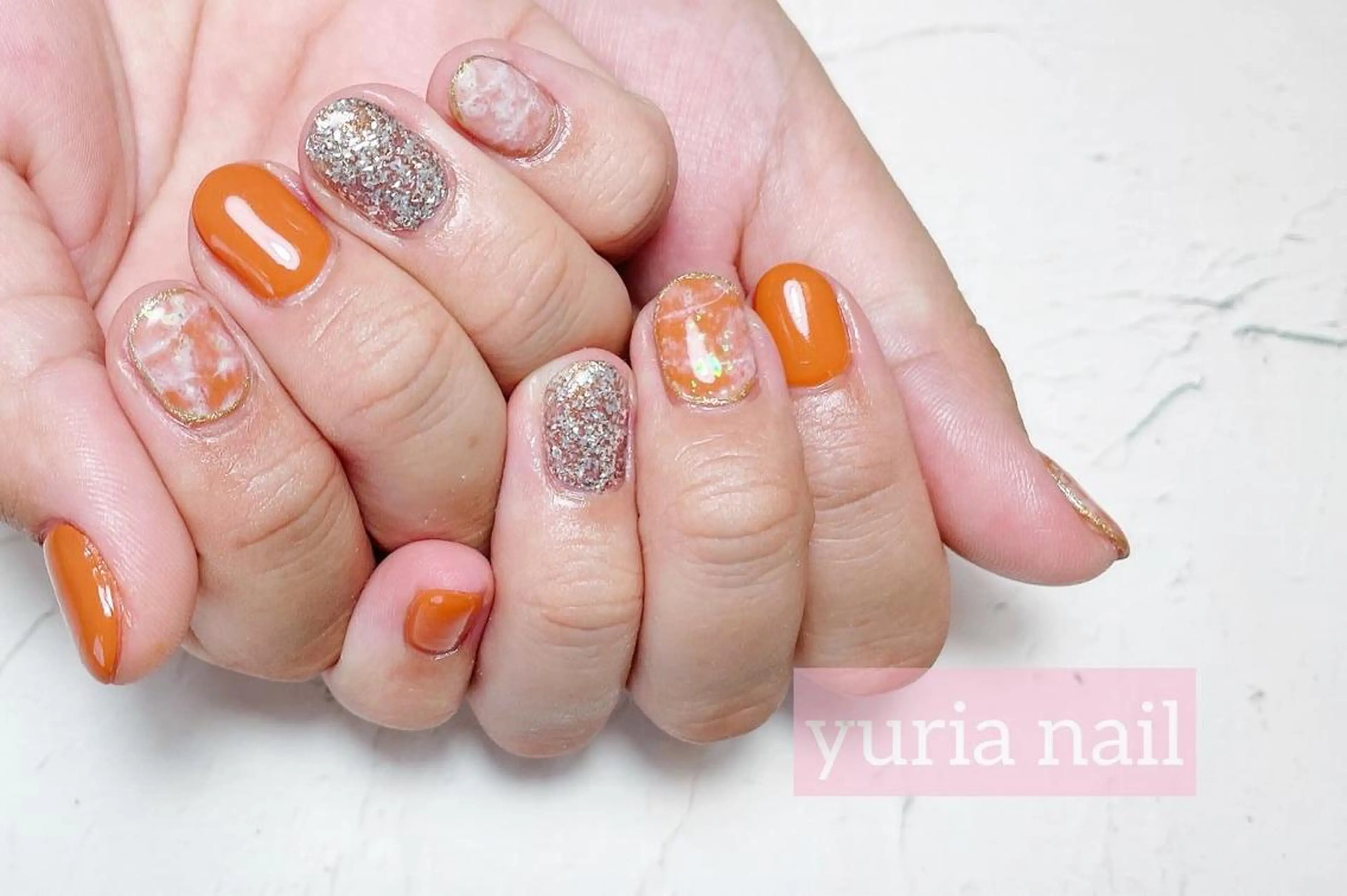 ネイル ジェルネイル ラメ(グリッター) 大理石ネイル(マーブル) オレンジ 小林 ゆりあのネイルデザイン