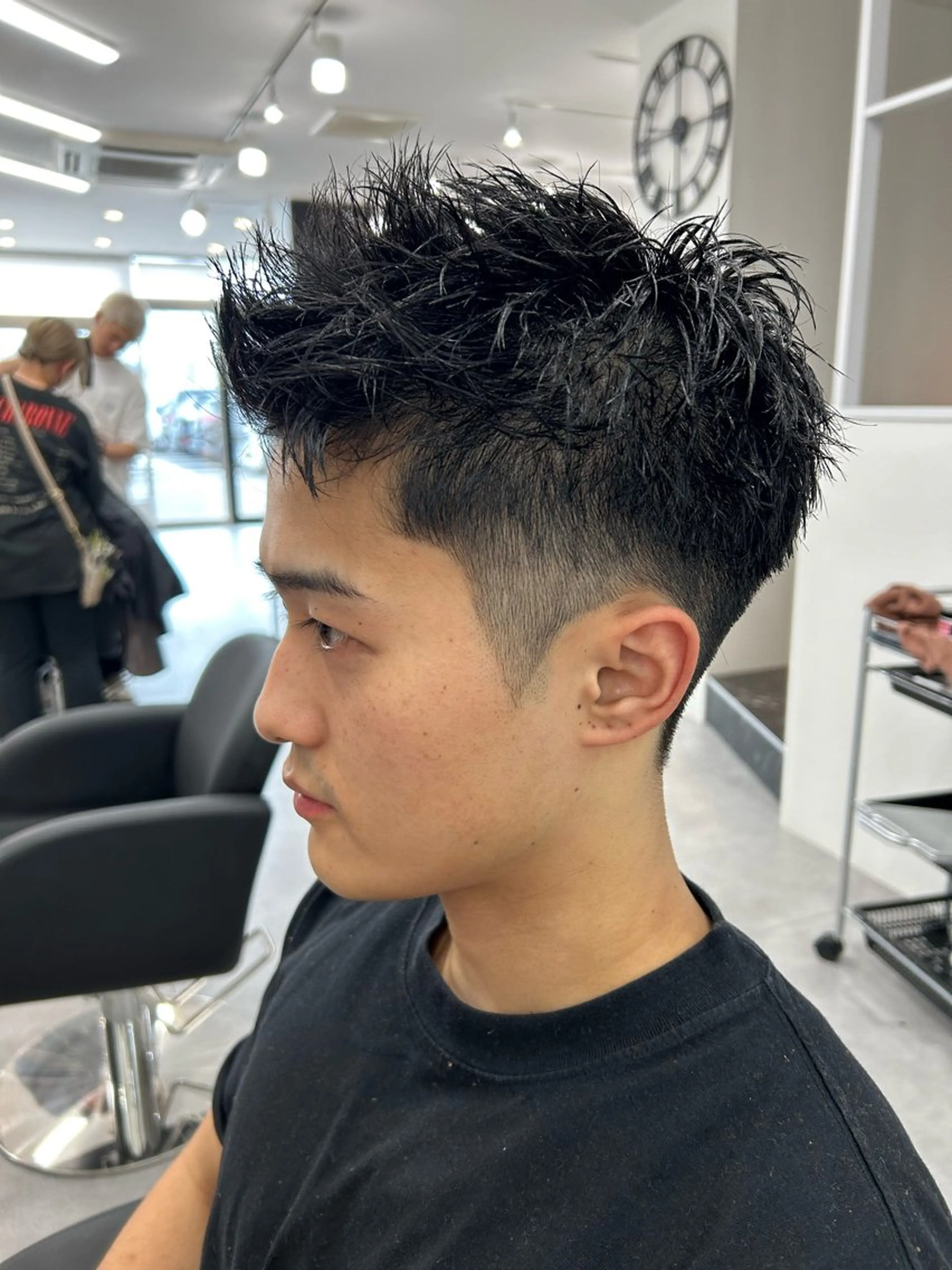 メンズ スパイキーショート 刈り上げ REM_aokijima所属・土屋 竣奨のヘアスタイル