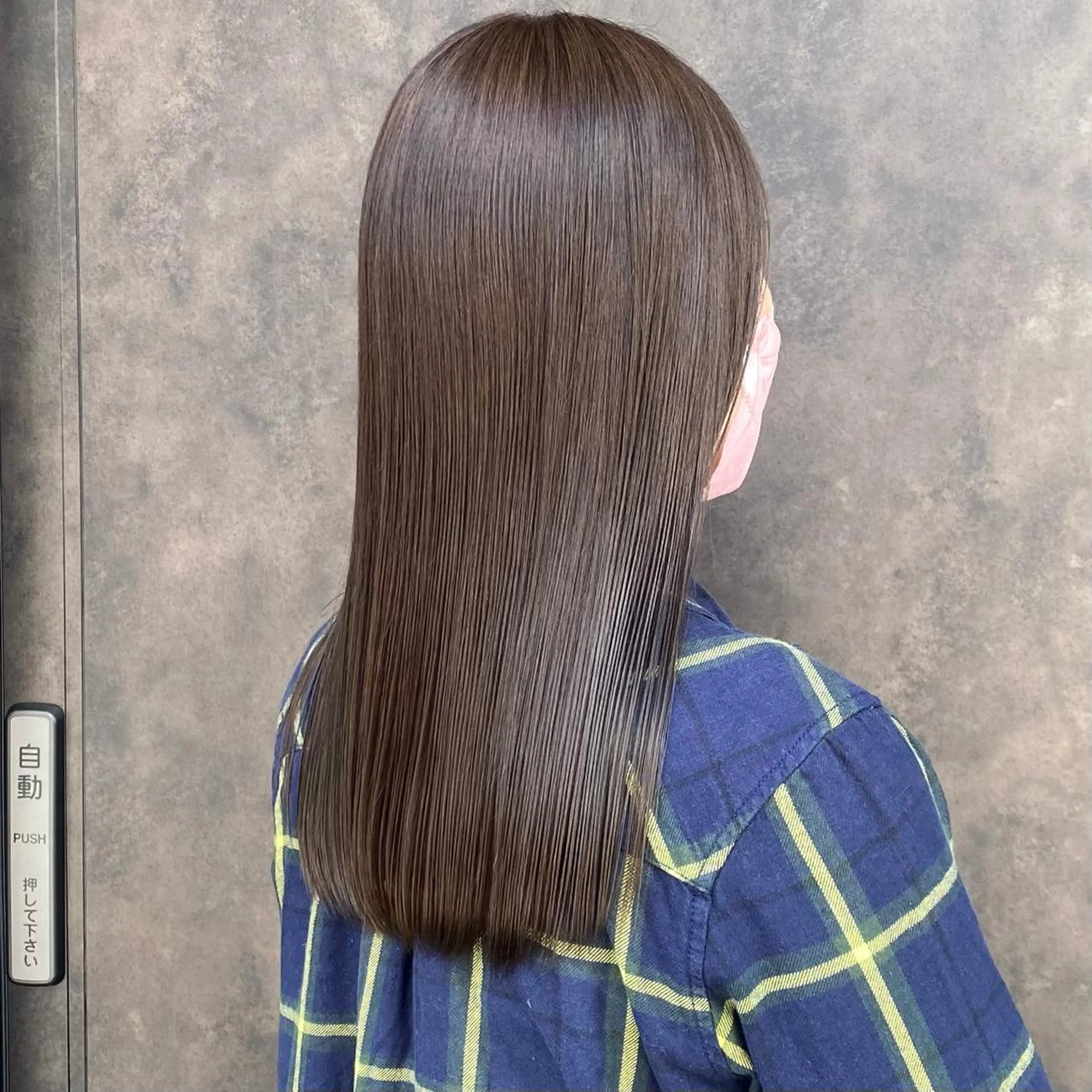 カラー カット トリートメント 比嘉 陽のヘアスタイル