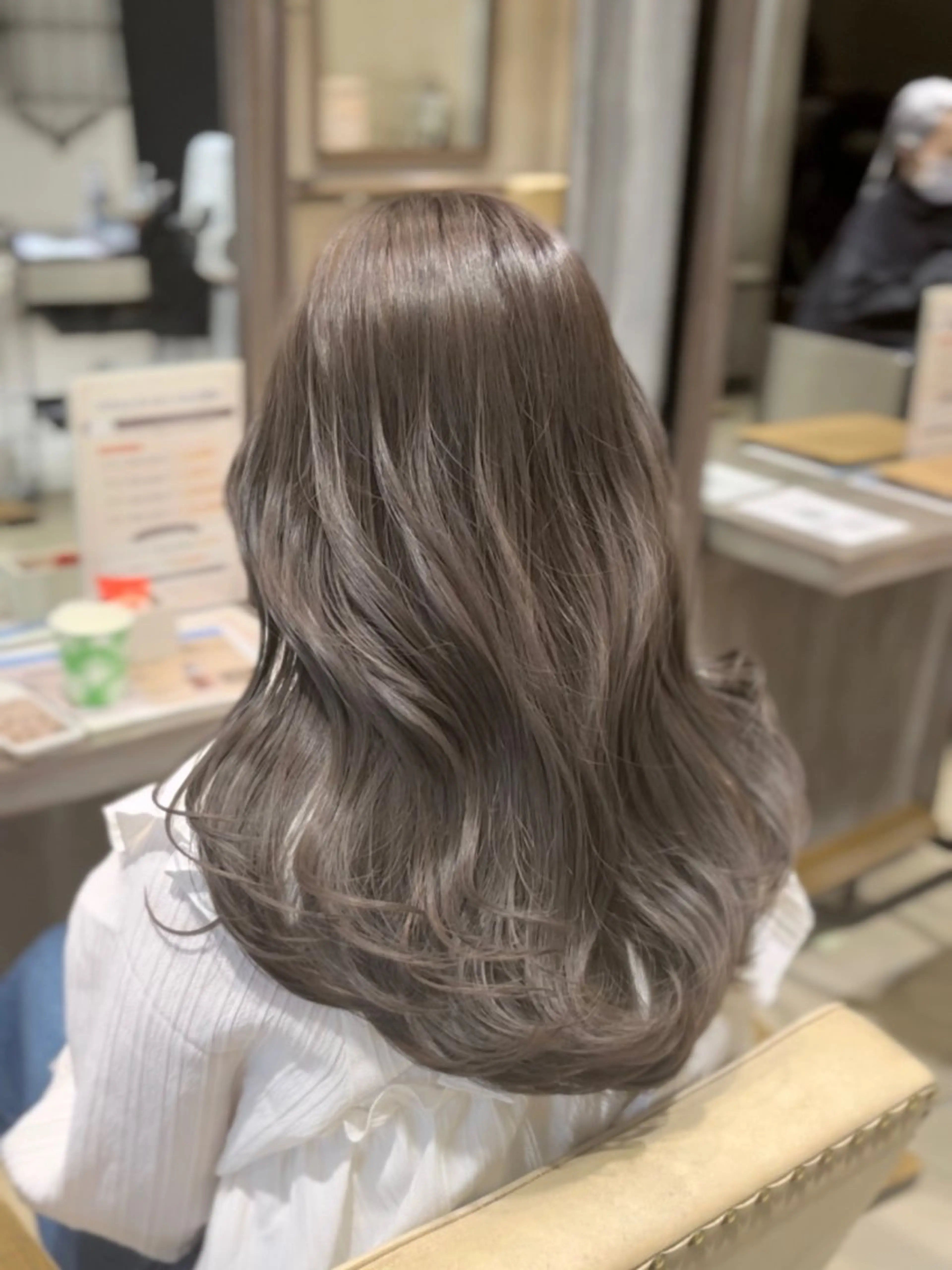 セミロング カラー 高槻No.1🇰🇷 韓国ヘア　橋口陽太のヘアスタイル