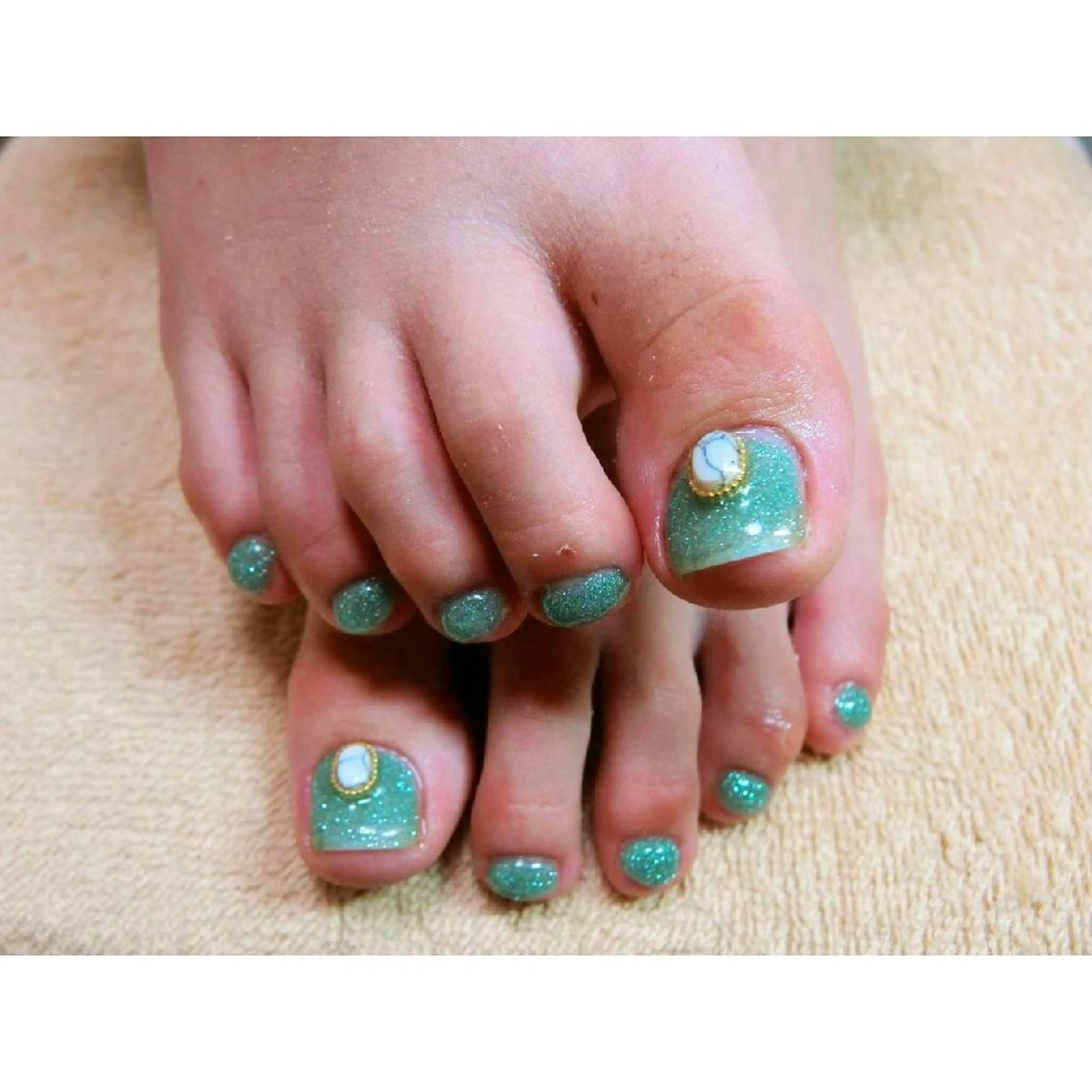 ネイル フットネイル シンプルネイル 痛ネイル/ワンホン/ フィルイン/長さだしのネイルデザイン