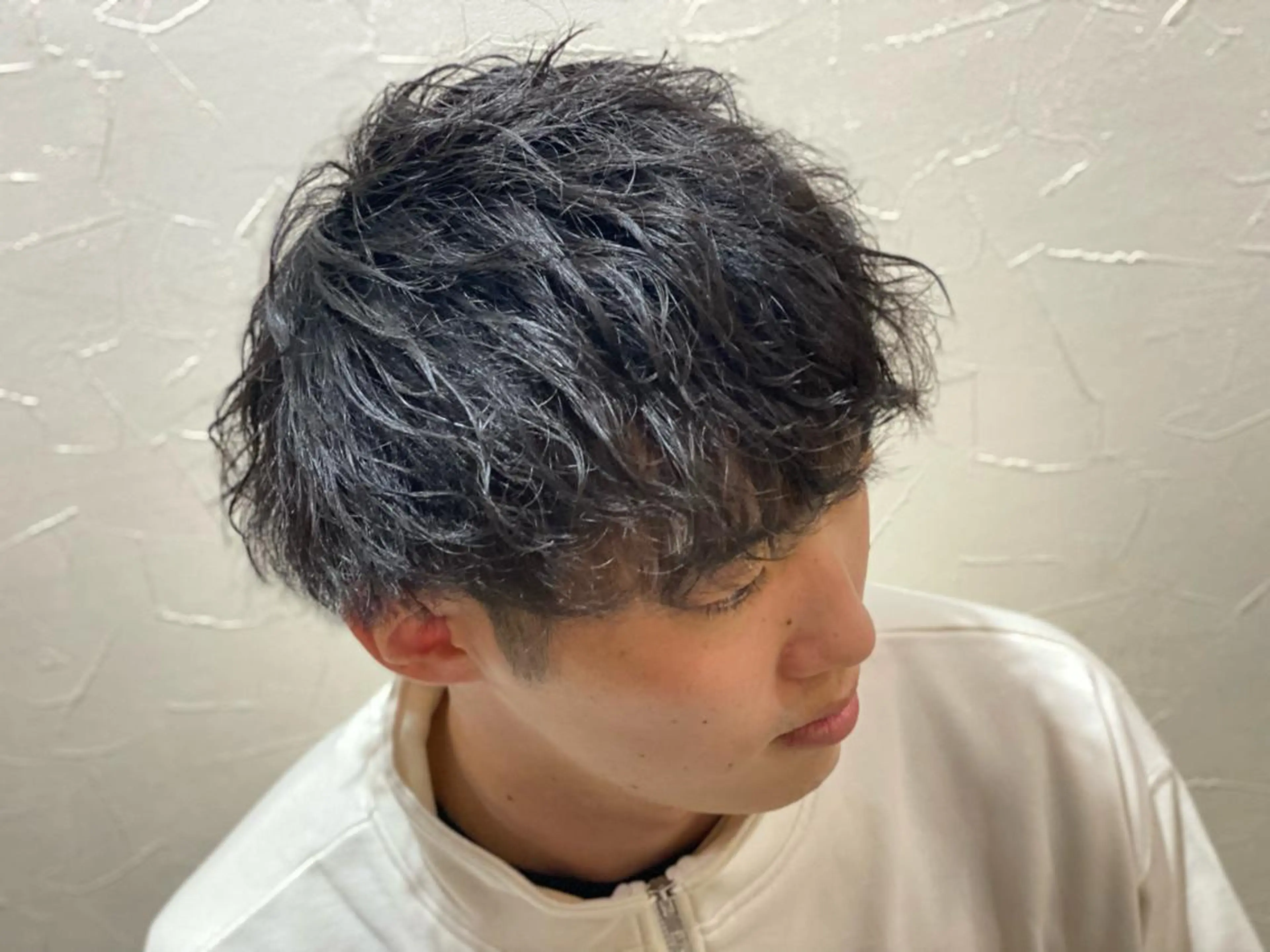 ショート パーマ メンズ 浅見 天翔のヘアスタイル