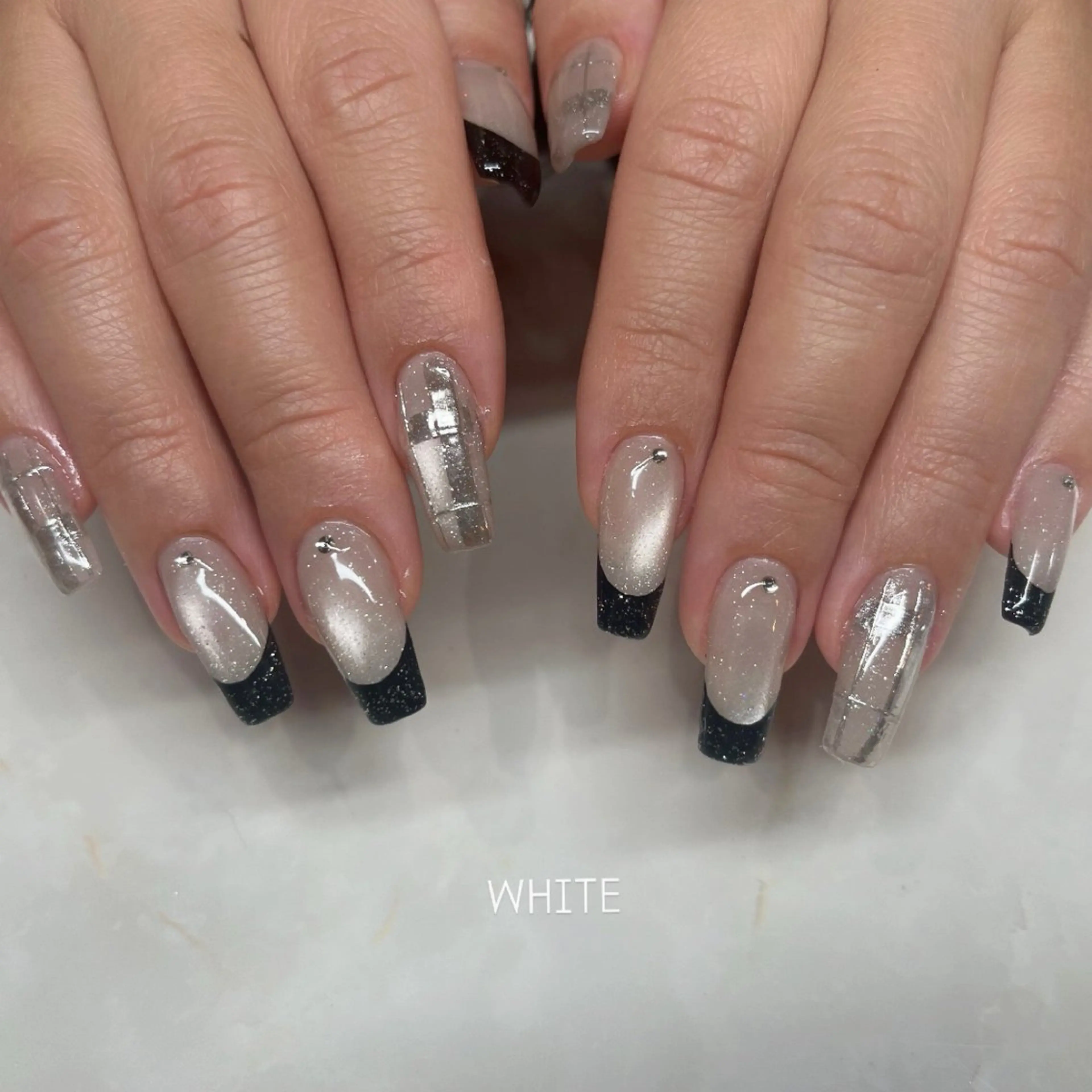 ネイル ハンドネイル WHITE所属・Lily WHITEのネイルデザイン