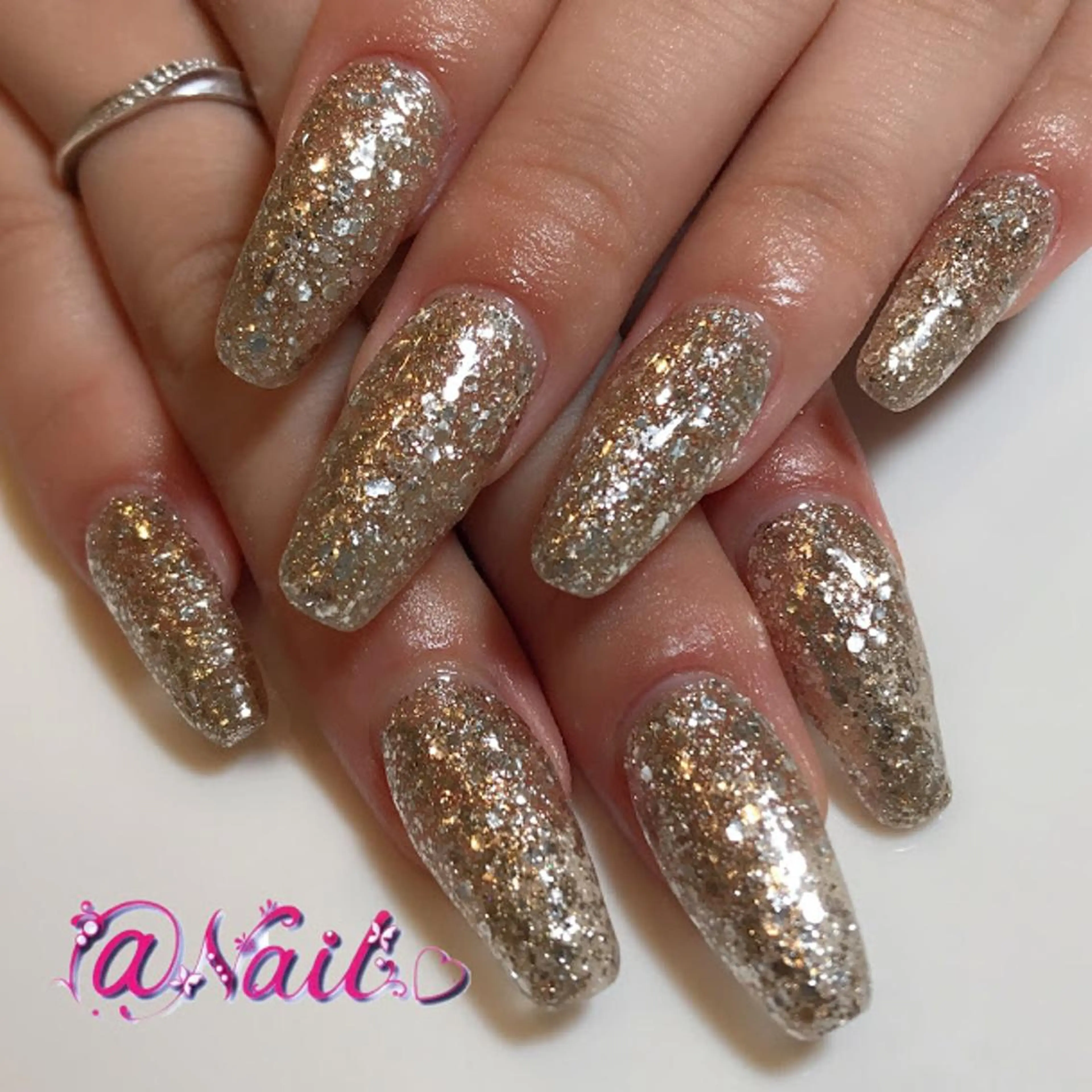 ネイル 小尾 栞のネイルデザイン