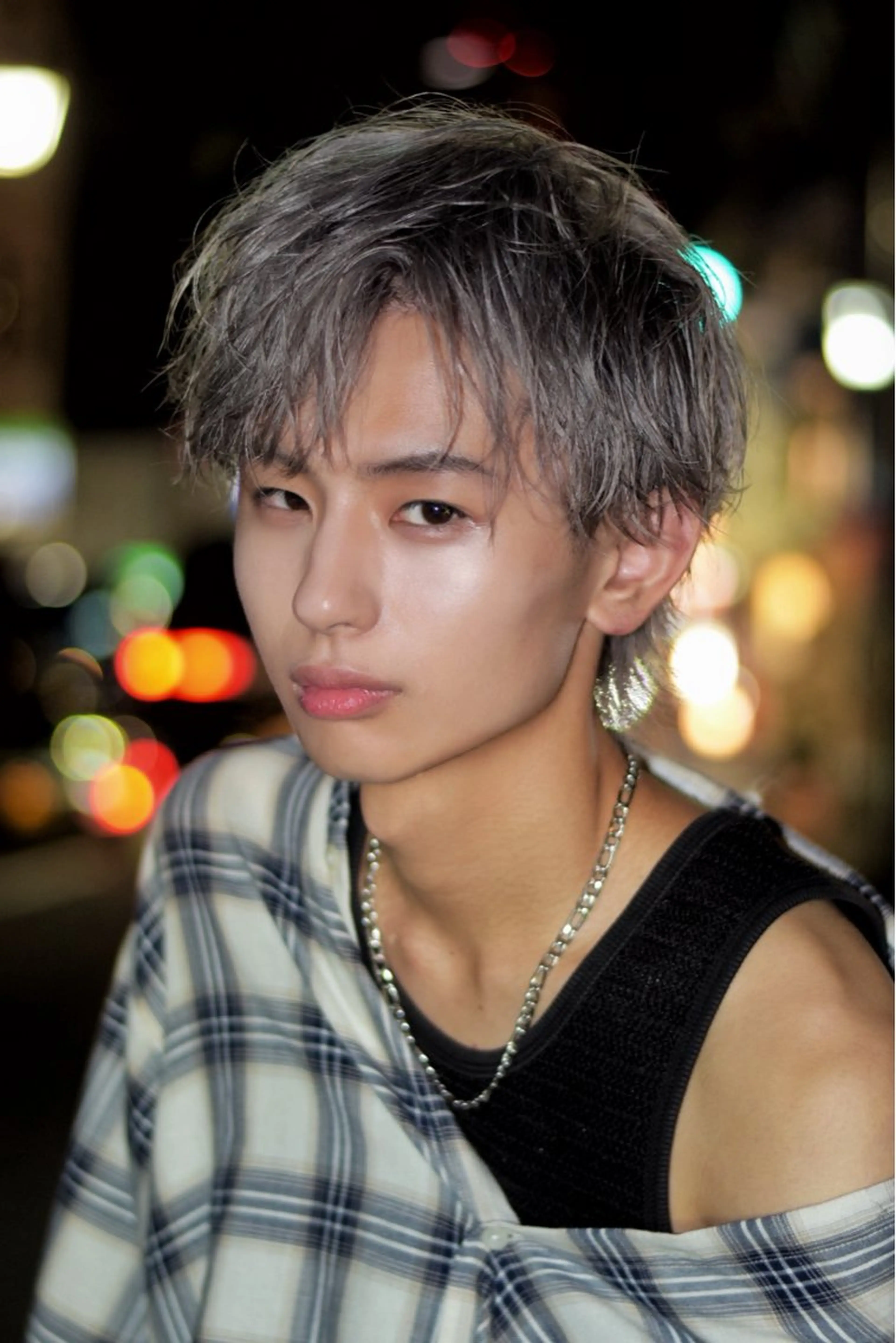 ショート カラー メンズ ウルフカット🐺 センターパート🌈のヘアスタイル