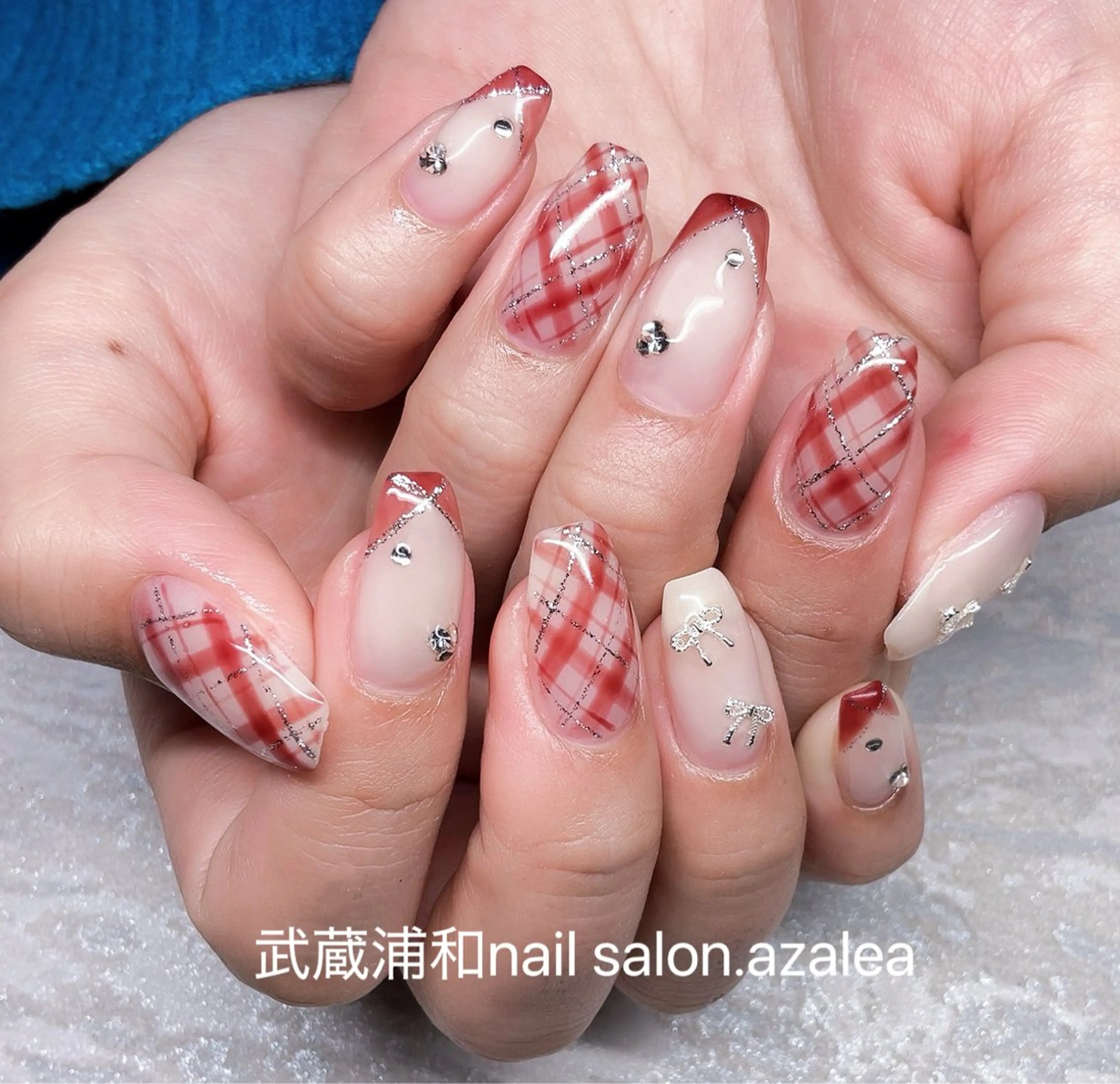 ネイル ハンドネイル R inのネイルデザイン