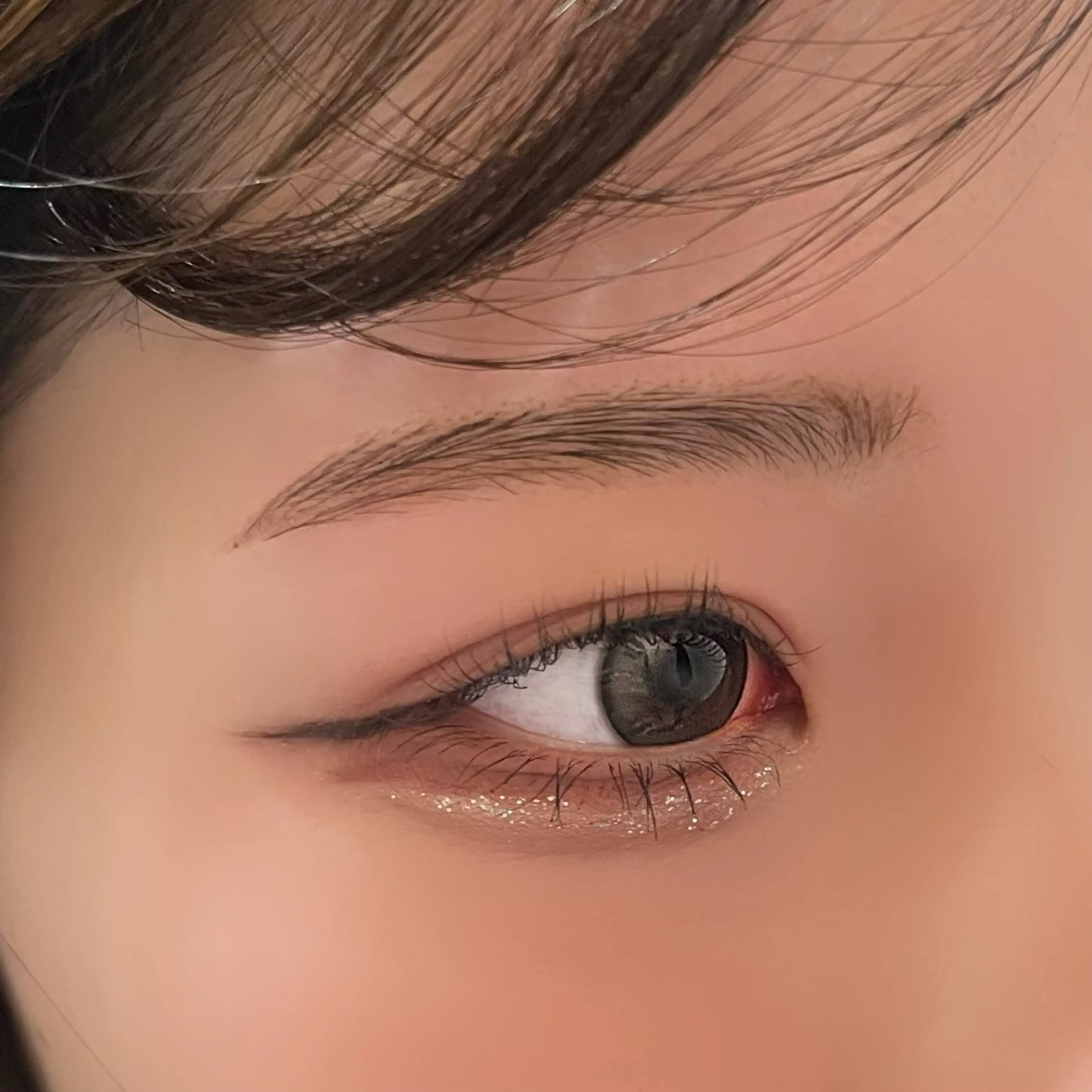 アイブロウ 韓国束感まつげ| MANAMI🧸のマツエク・マツパデザイン