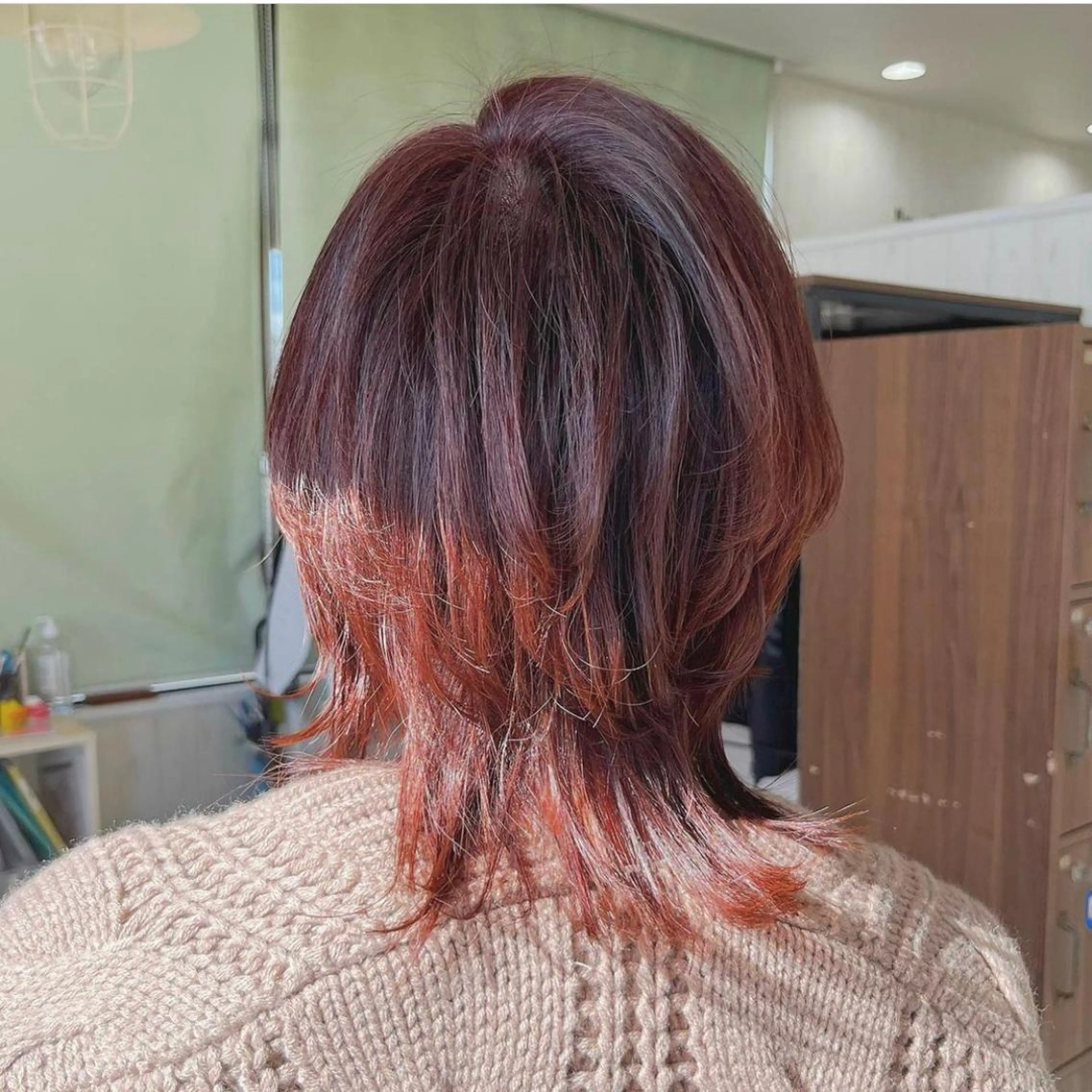 ミディアム ヘアデザインデコ所属・岩坂 美苗のヘアスタイル